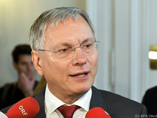 Sozialminister Stöger will Pensionsprivilegien abbauen