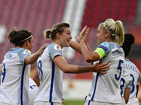 Die Engländerinnen gewannen klar 6:0 Die Engländerinnen gewannen klar 6:0