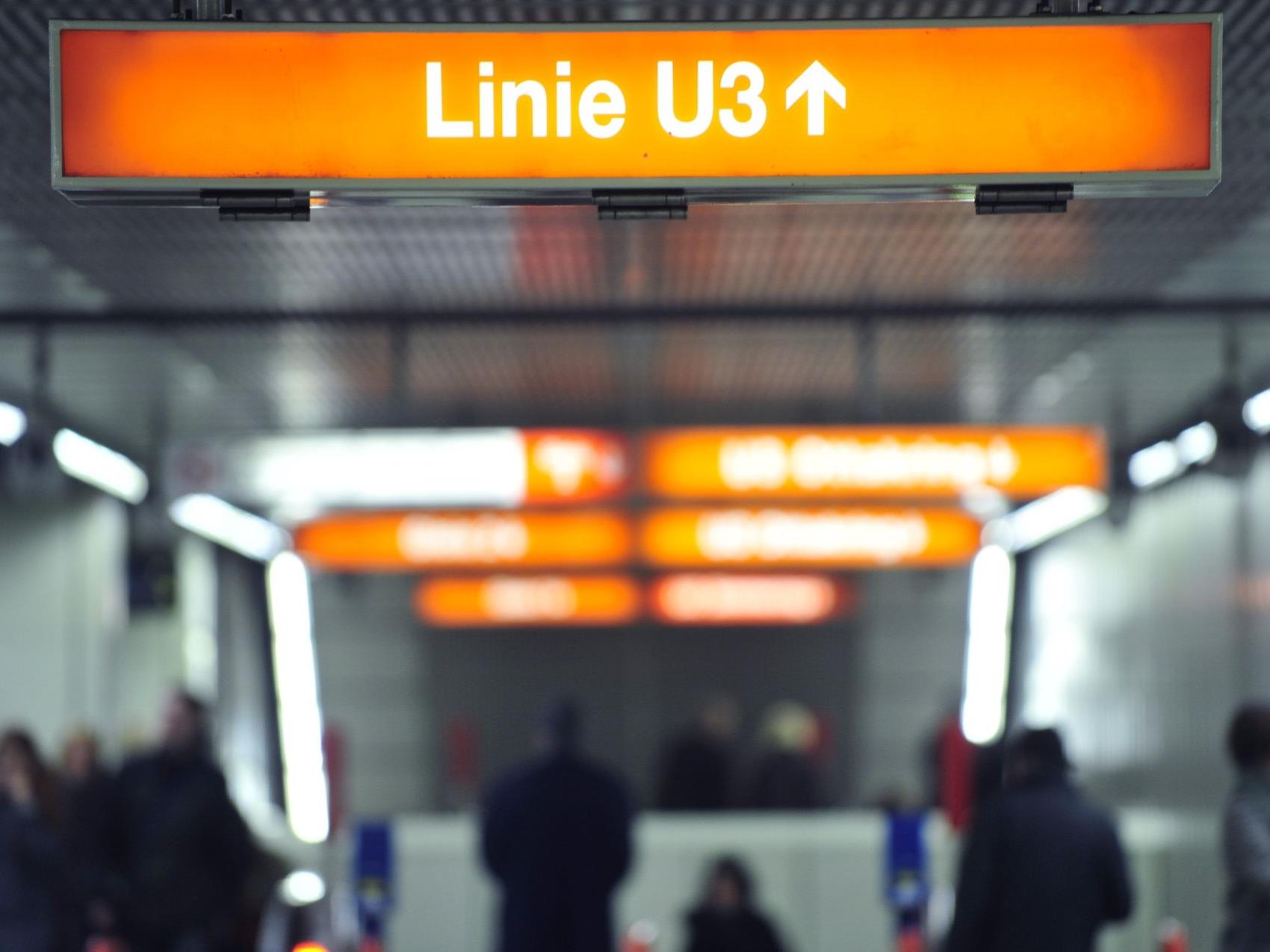Drei Ladendiebe flohen vor der Polizei auf die Gleise der U-Bahnlinie U3.