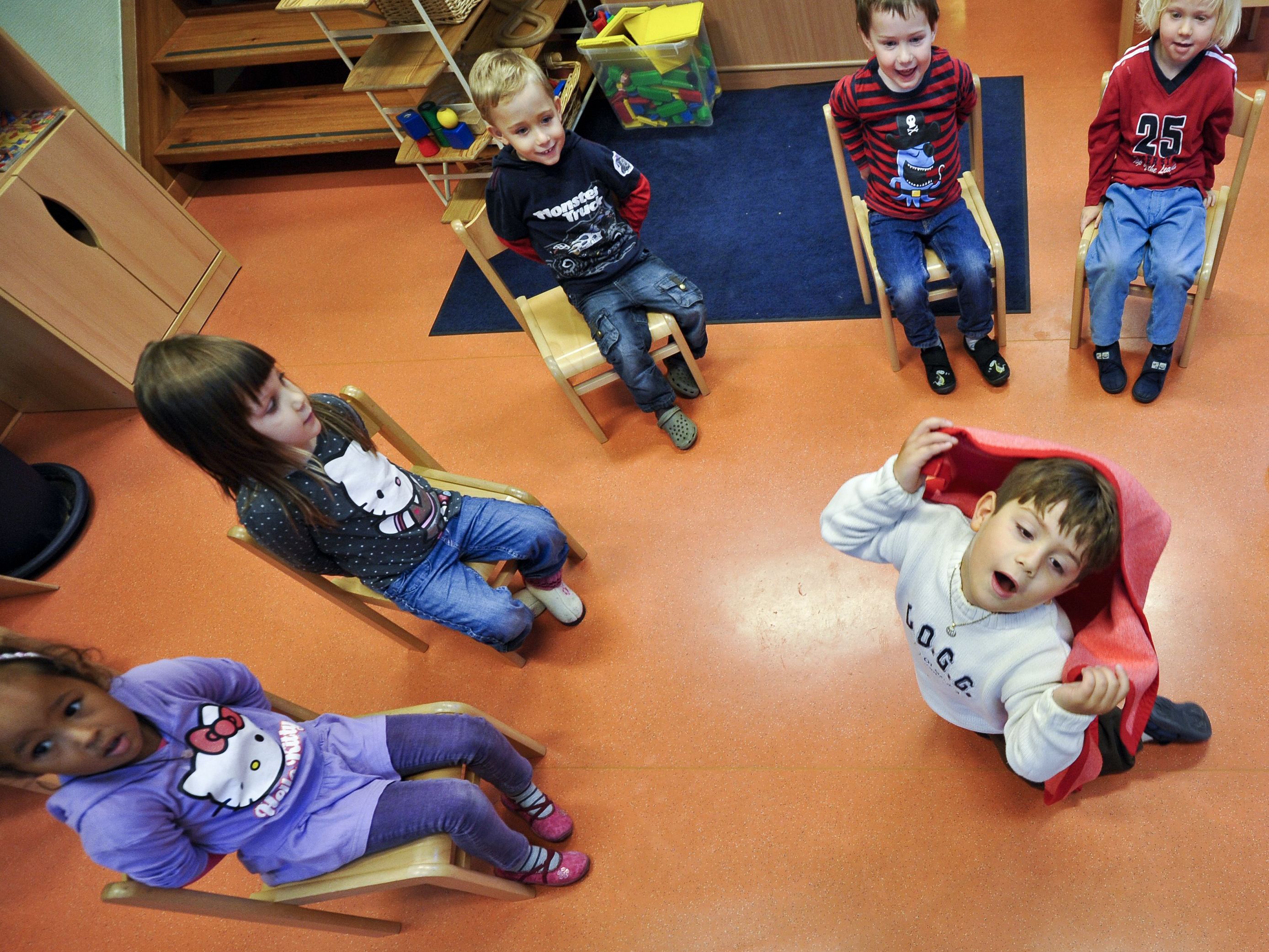 Die Grünen kritisieren die kolportierten Überarbeitungen der Studie zu den Islam-Kindergärten in Wien. Die Grünen kritisieren die kolportierten Überarbeitungen der Studie zu den Islam-Kindergärten in Wien.