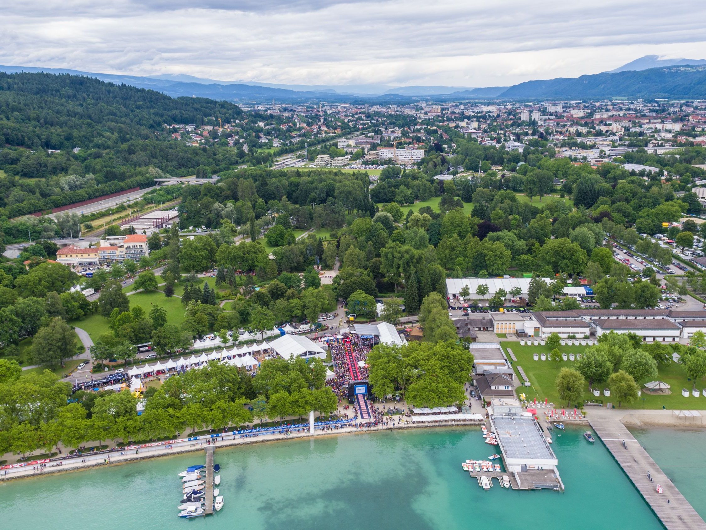 Die Beach Volleyball WM in Wien sorgt für günstige Hotelpreise in Klagenfurt. Die Beach Volleyball WM in Wien sorgt für günstige Hotelpreise in Klagenfurt.