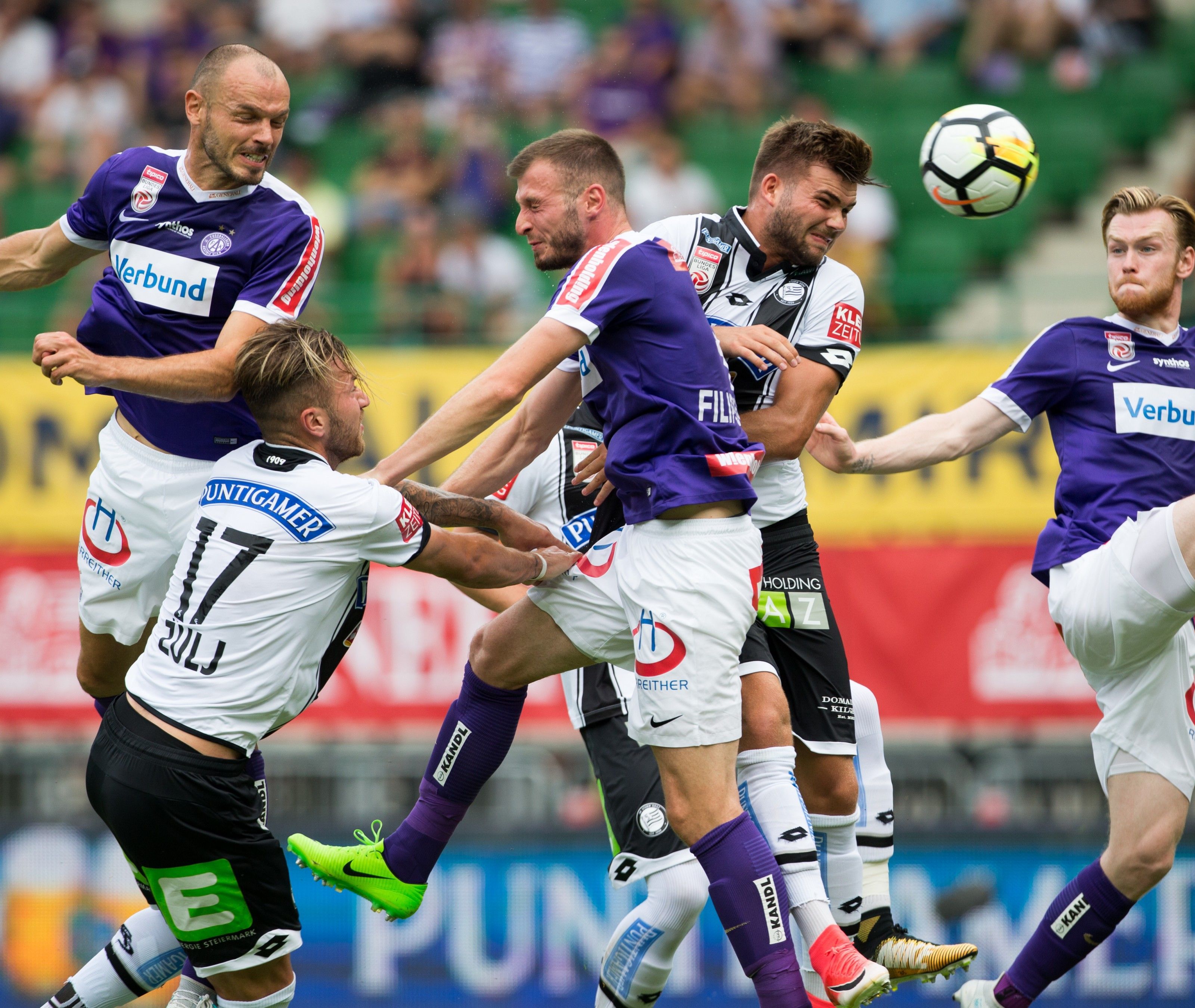 Die Wiener Austria hat gegen Sturm Graz mit 2:3 verloren. Die Wiener Austria hat gegen Sturm Graz mit 2:3 verloren.