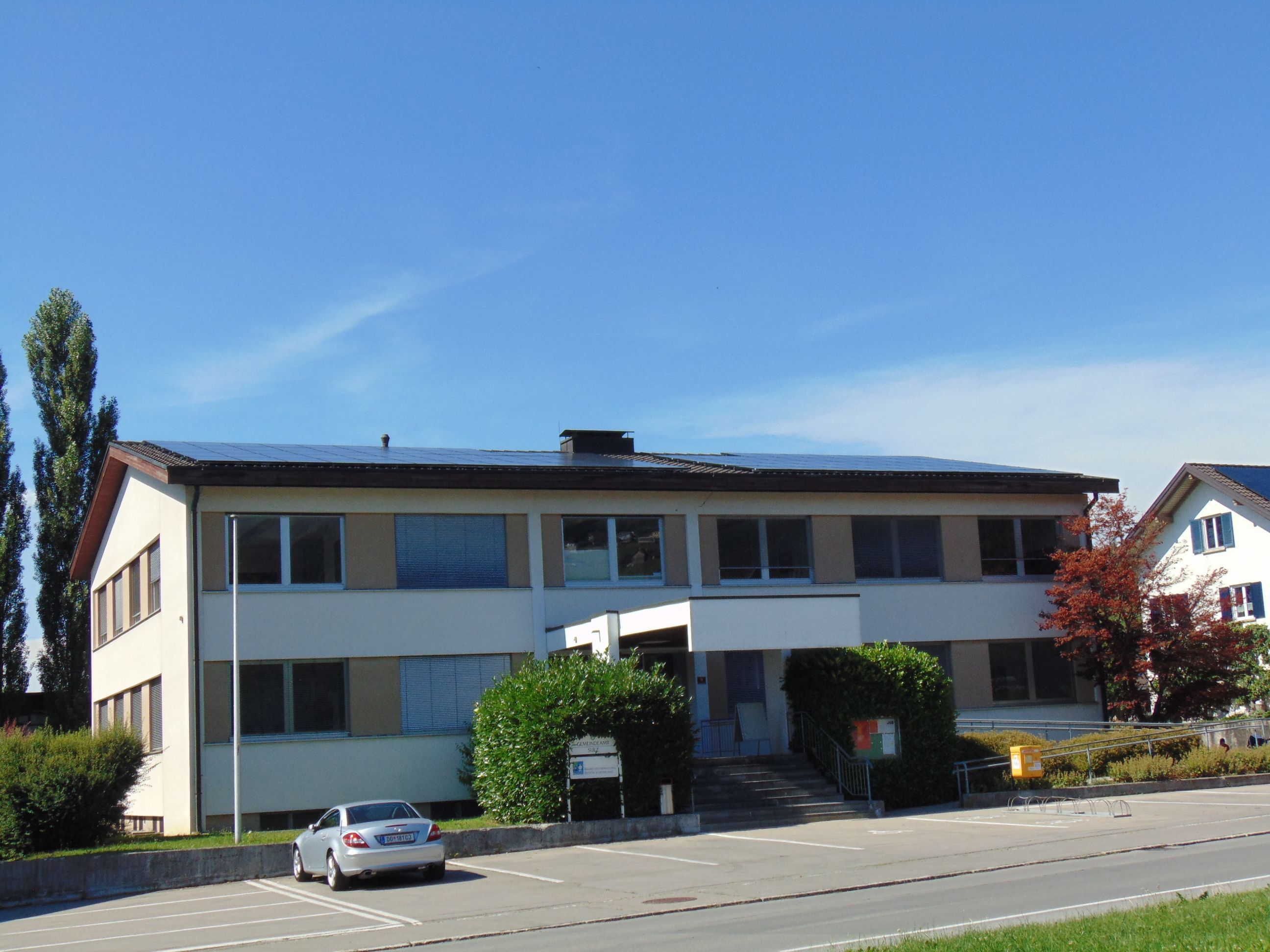 Das Gemeindeamt in Sulz erhielt eine eigene PV Anlage Das Gemeindeamt in Sulz erhielt eine eigene PV Anlage
