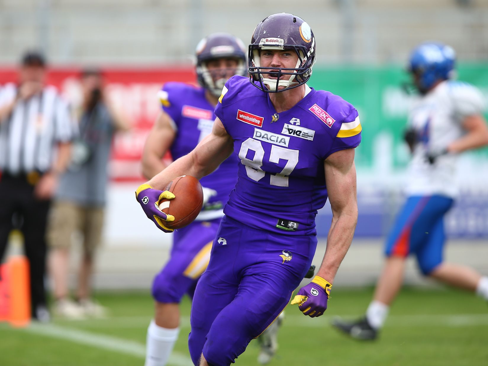 Die Vienna Vikings empfangen Sonntagnachmittag die Danube Dragons auf der Hohen Warte. Die Vienna Vikings empfangen Sonntagnachmittag die Danube Dragons auf der Hohen Warte.