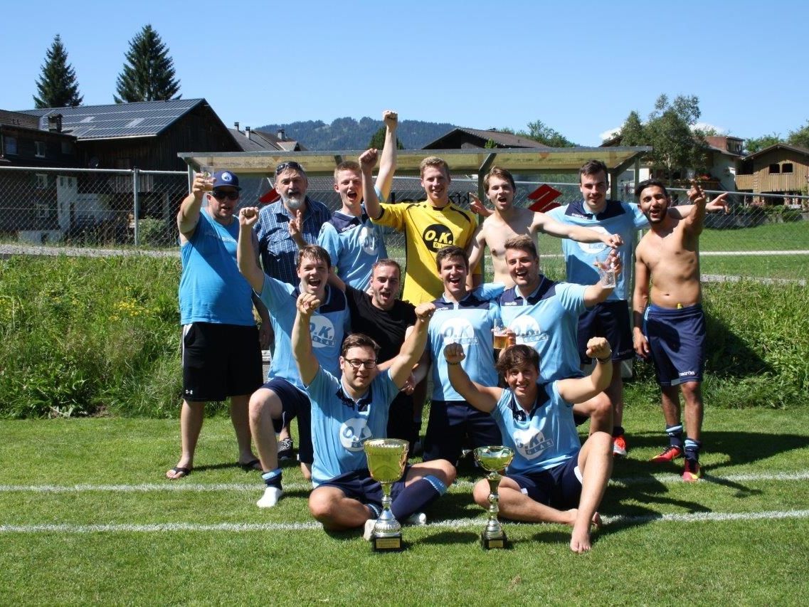 Die Titelverteidiger des  Landesrotkreuz Fusssballturnier