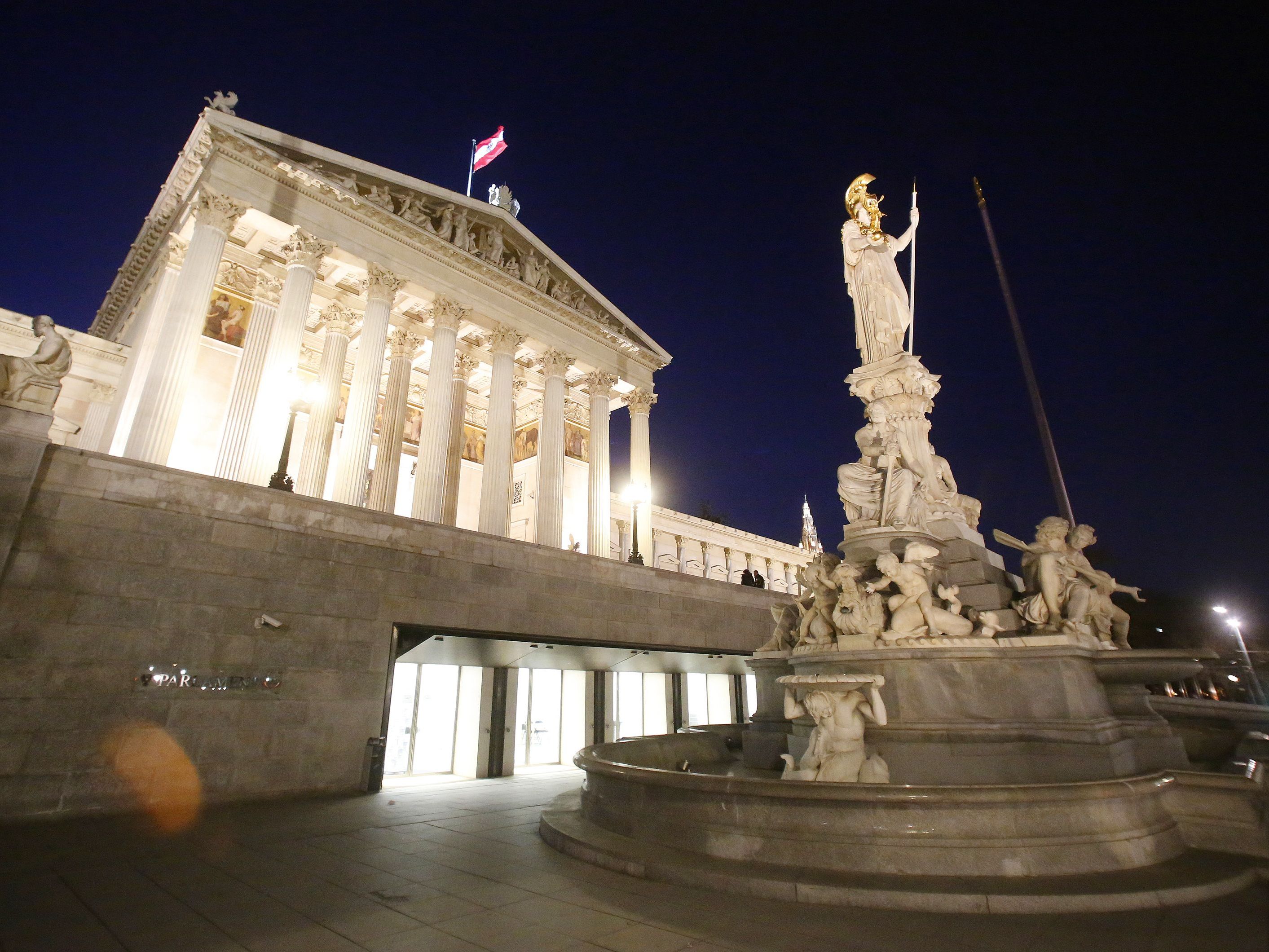 Aussicht auf die Werbung der Parteien bei der NR-Wahl 2017