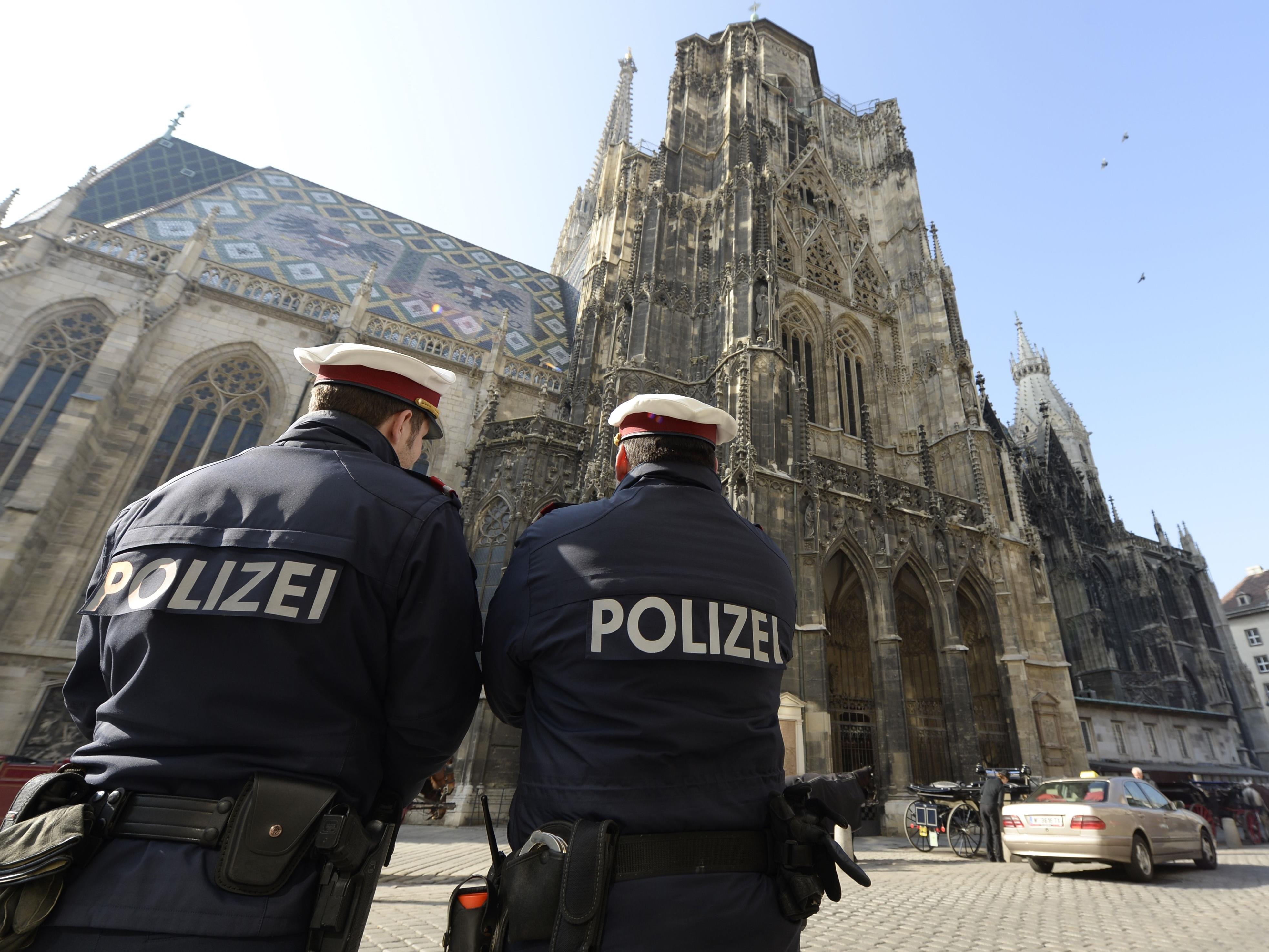 In Wien und im Burgenland gibt es mehr Polizisten als vorgesehen.