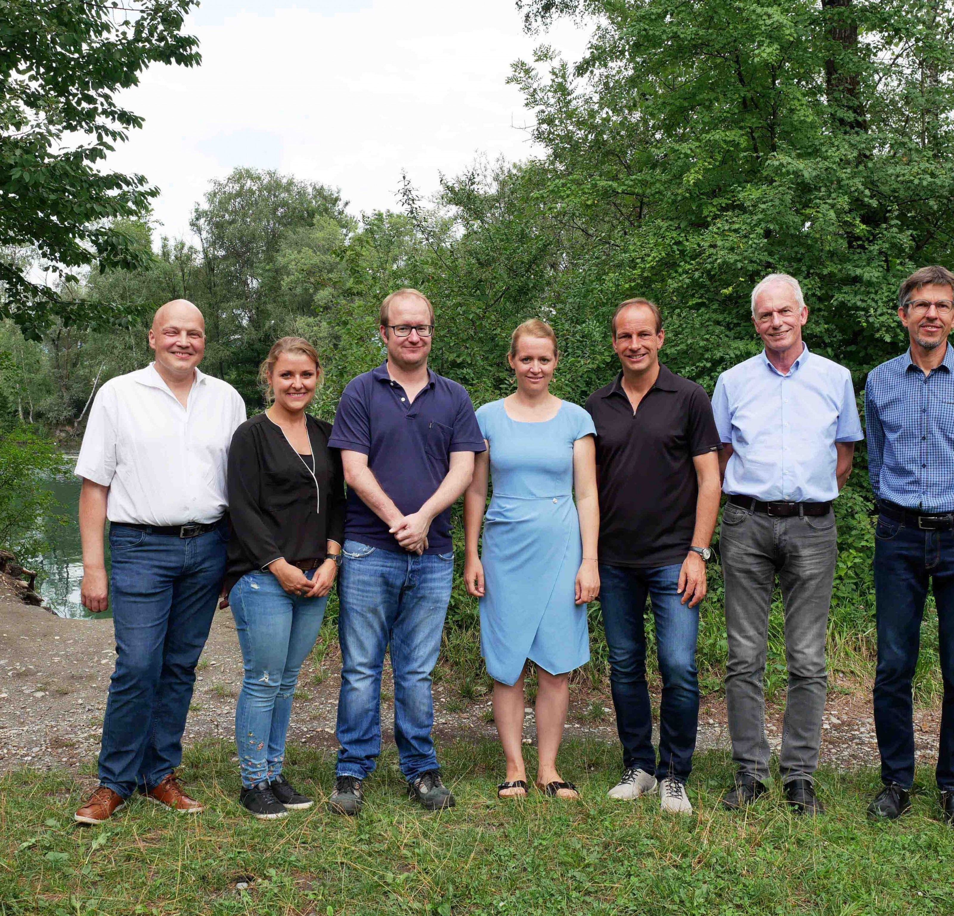 v. l. Umweltstadtrat Günter Mathis (Hohenems), Saskia Amann, BSc (Umweltreferentin Hohenems), Daniel Hutter (Stv. Leiter Unterhaltsdienst Diepoldsau), Christine Bösch-Vetter (Umweltgemeinderätin Lustenau), Bürgermeister Dieter Egger (Hohenems), Bürgermeister Gottfried Brändle (Altach), DI Rudi Alge (Umweltabteilung Lustenau) v. l. Umweltstadtrat Günter Mathis (Hohenems), Saskia Amann, BSc (Umweltreferentin Hohenems), Daniel Hutter (Stv. Leiter Unterhaltsdienst Diepoldsau), Christine Bösch-Vetter (Umweltgemeinderätin Lustenau), Bürgermeister Dieter Egger (Hohenems), Bürgermeister Gottfried Brändle (Altach), DI Rudi Alge (Umweltabteilung Lustenau)