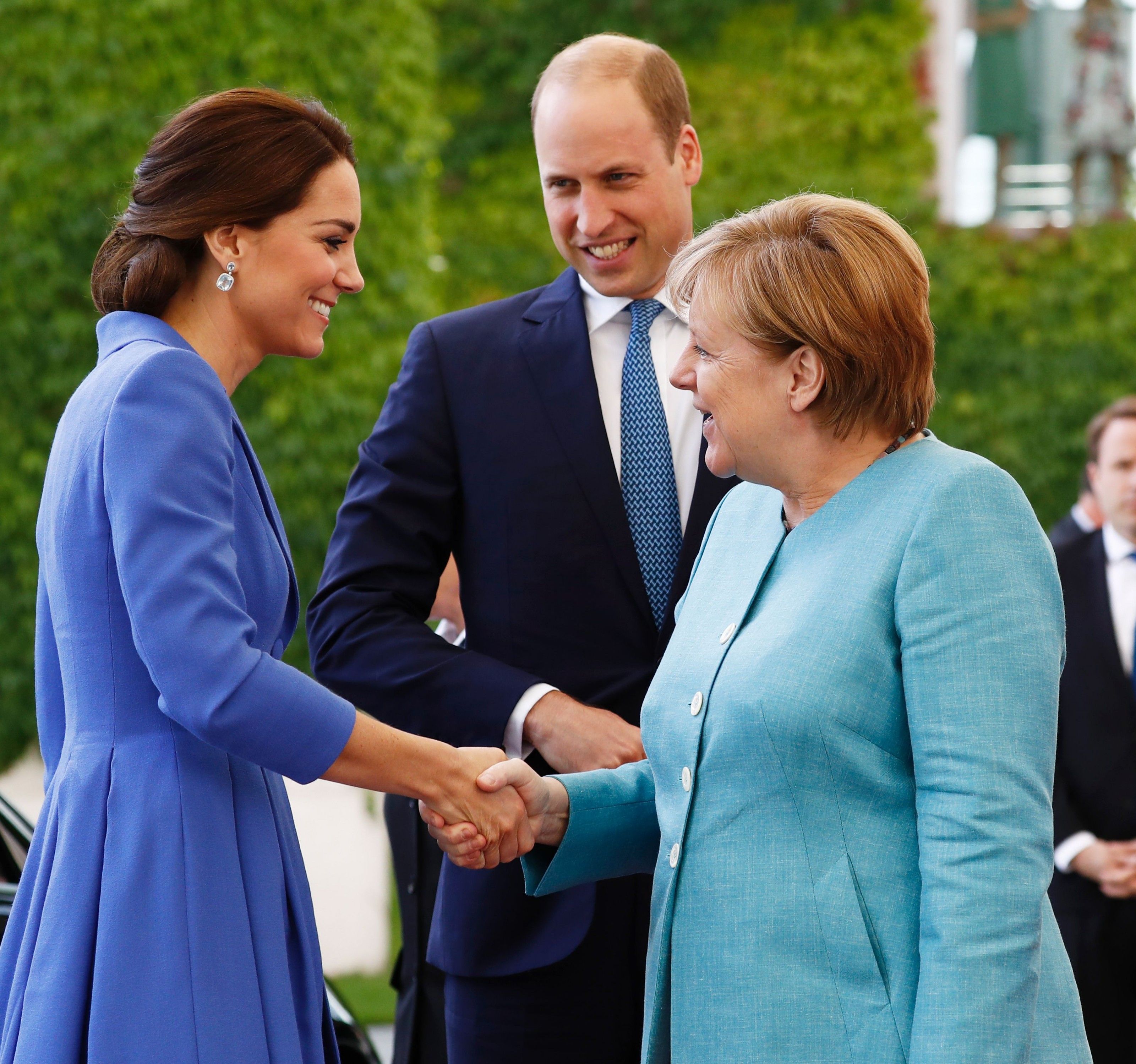 Kate und Williams haben auch Angela Merkel getroffen. Kate und Williams haben auch Angela Merkel getroffen.