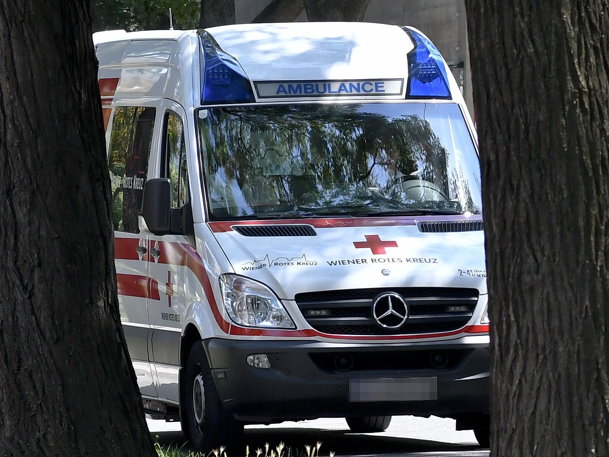 Sanitäter des Wiener Roten Kreuzes stehen vor der Kündigung: Reformen angekündigt.