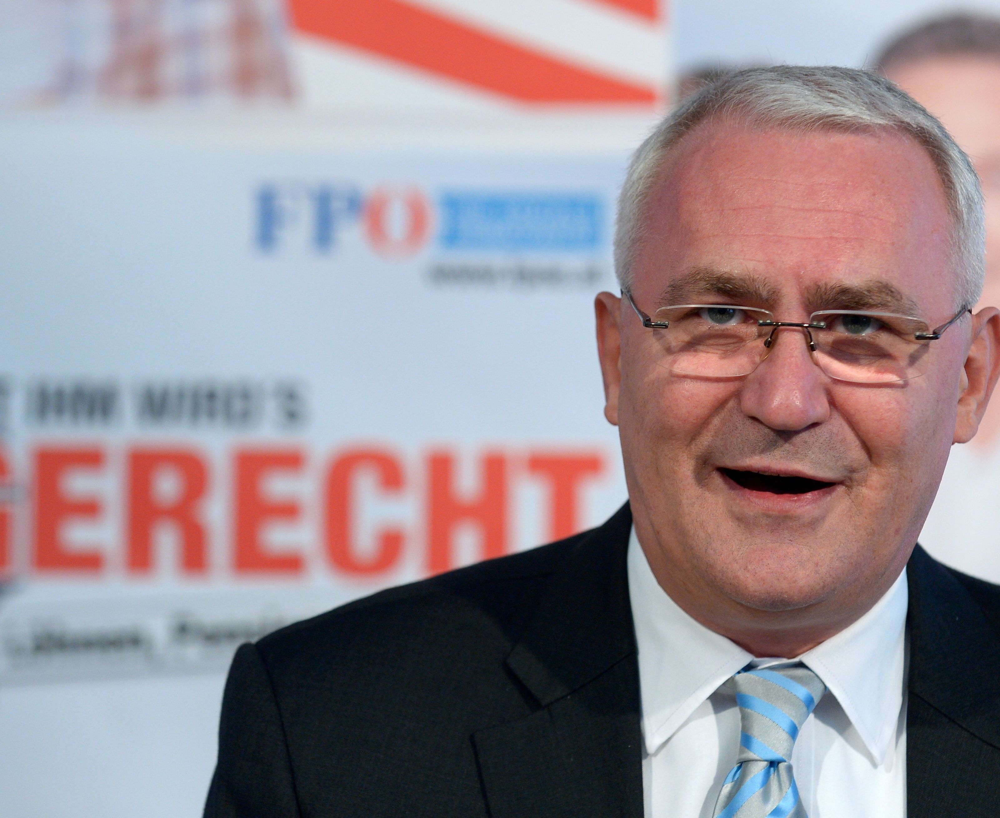 Früherer Nationalratspräsident soll bei der Nationalratswahl für die FPÖ an wählbarer Stelle kandidieren. Früherer Nationalratspräsident soll bei der Nationalratswahl für die FPÖ an wählbarer Stelle kandidieren.