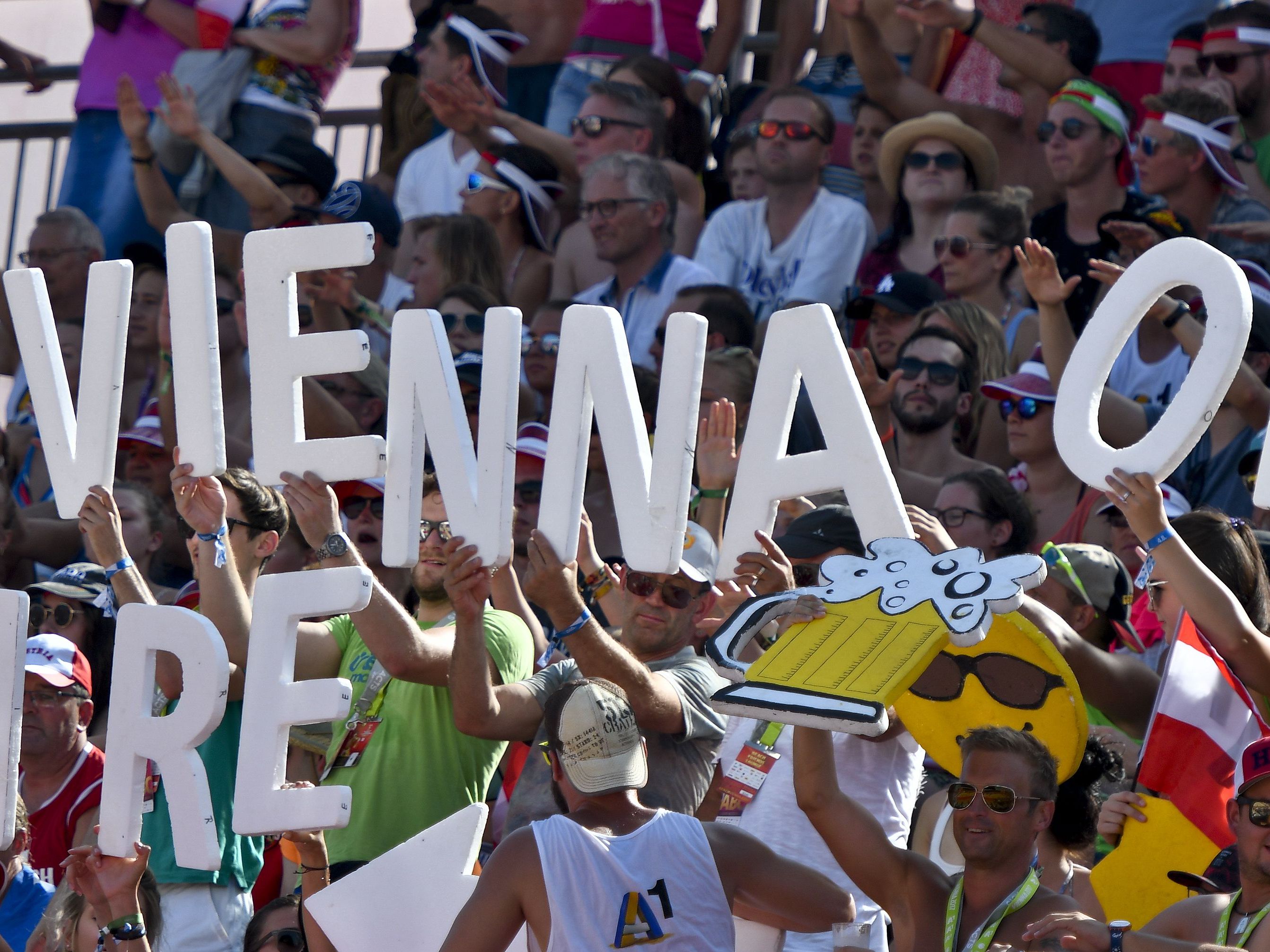 Die Fans nahmen die Beach-Volleyball-WM mit Begeisterung in Wien an Die Fans nahmen die Beach-Volleyball-WM mit Begeisterung in Wien an