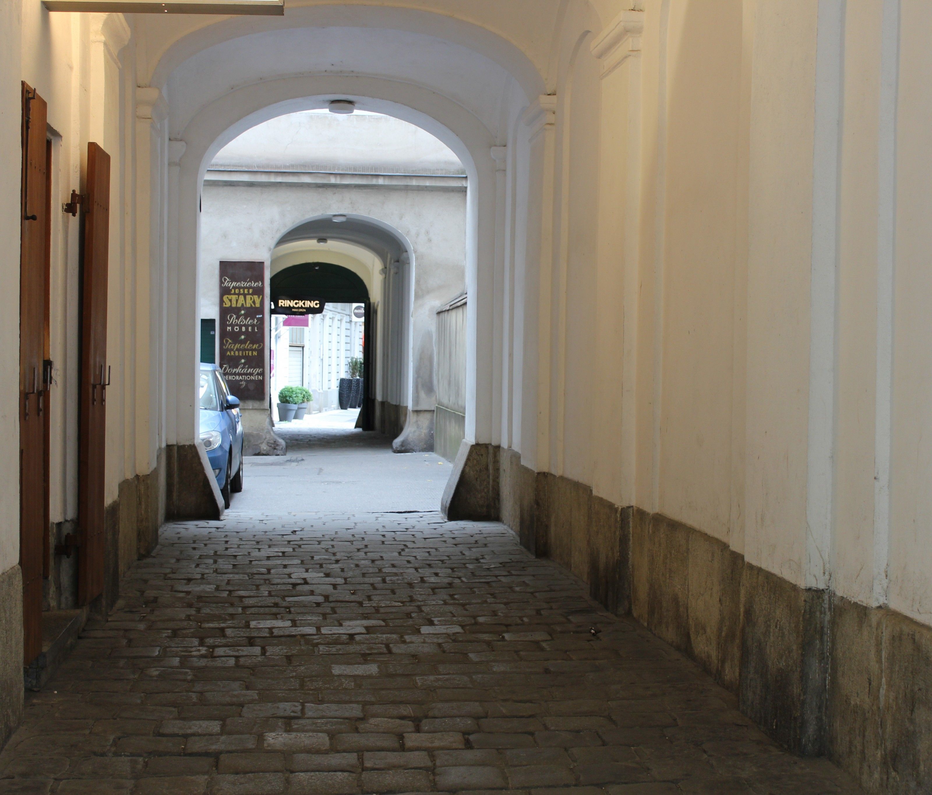 In den Durchhäusern der Wiener Innenstadt bedienten Prostituierte ihre Freier. In den Durchhäusern der Wiener Innenstadt bedienten Prostituierte ihre Freier.