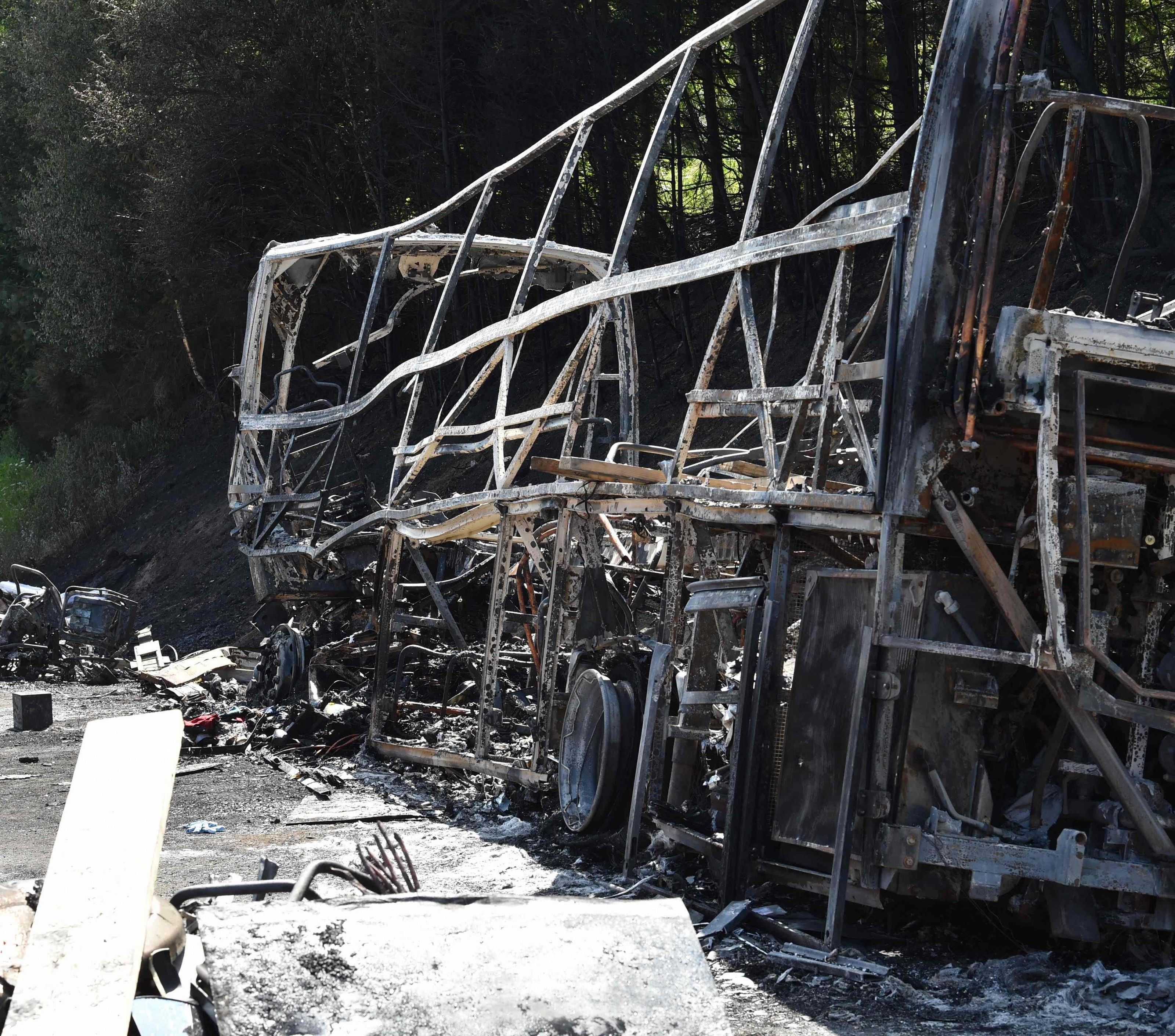 Bei dem verheerenden Brand auf der Autobahn A9 starben 18 Menschen.