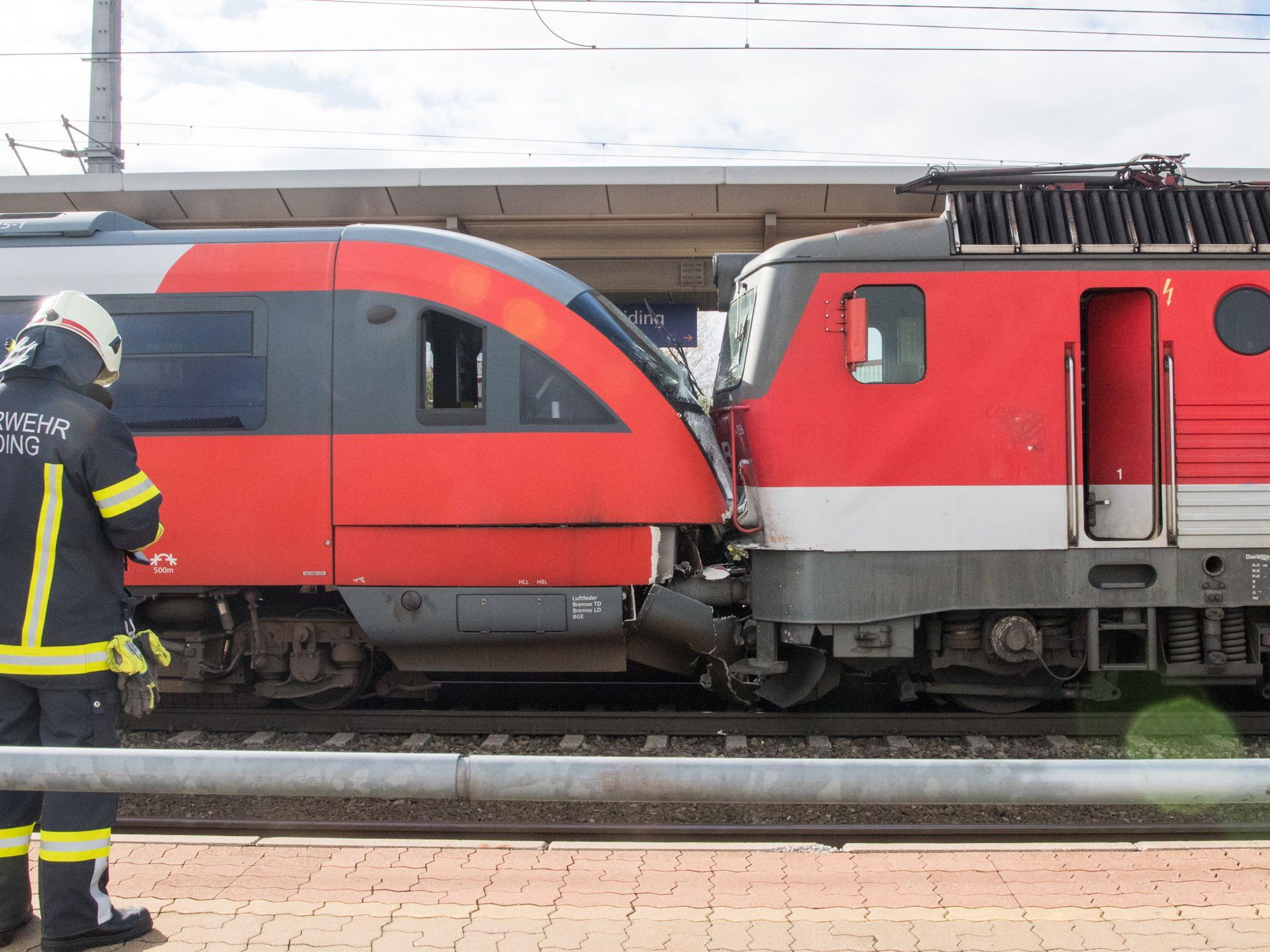 Zwei Züge kollidierten in Oberösterreich