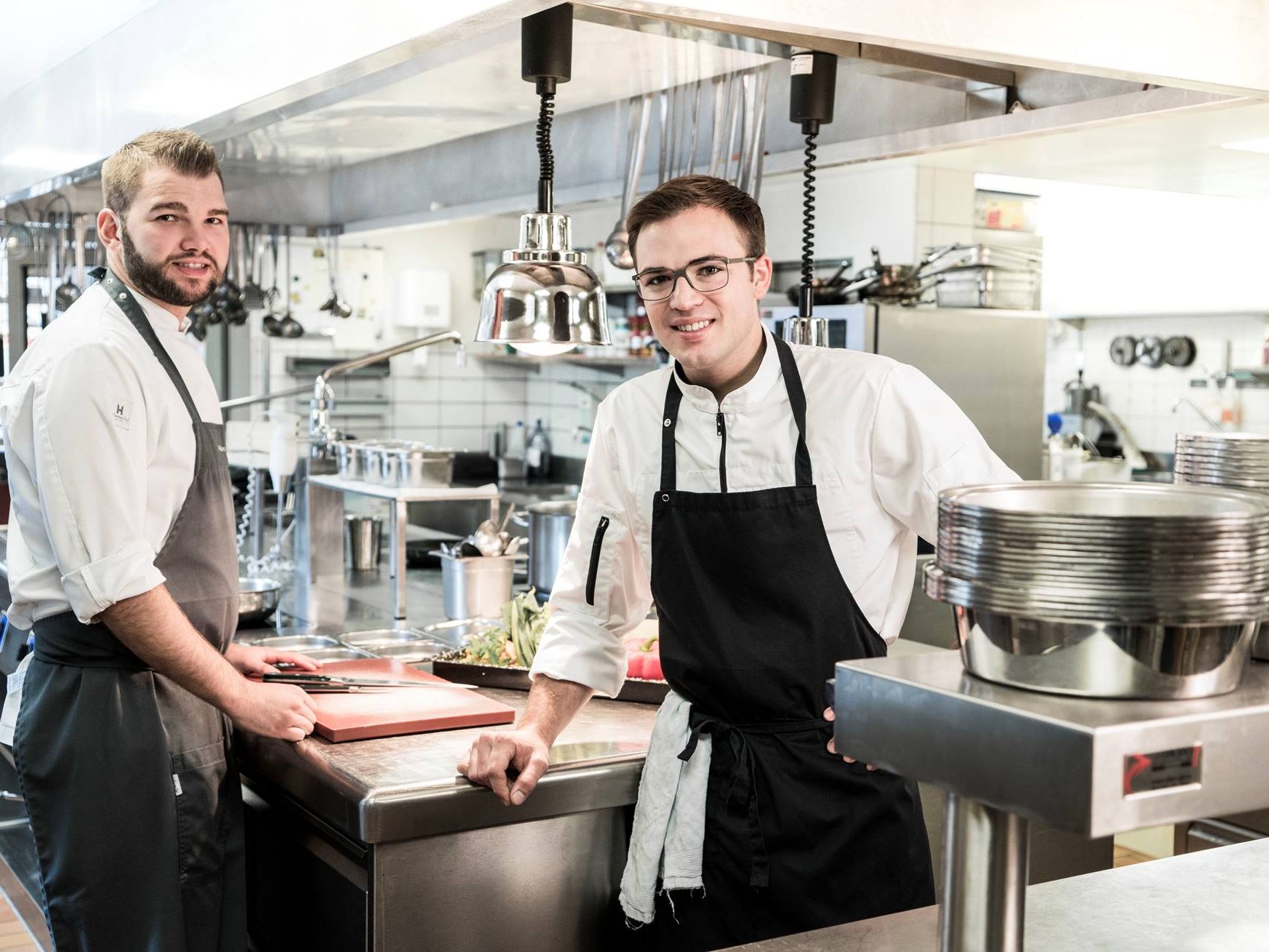 In der Küche des "Mohren" weht ein frischer Wind. Das wurde vom Gault Millau mit einer Haube belohnt. In der Küche des "Mohren" weht ein frischer Wind. Das wurde vom Gault Millau mit einer Haube belohnt.
