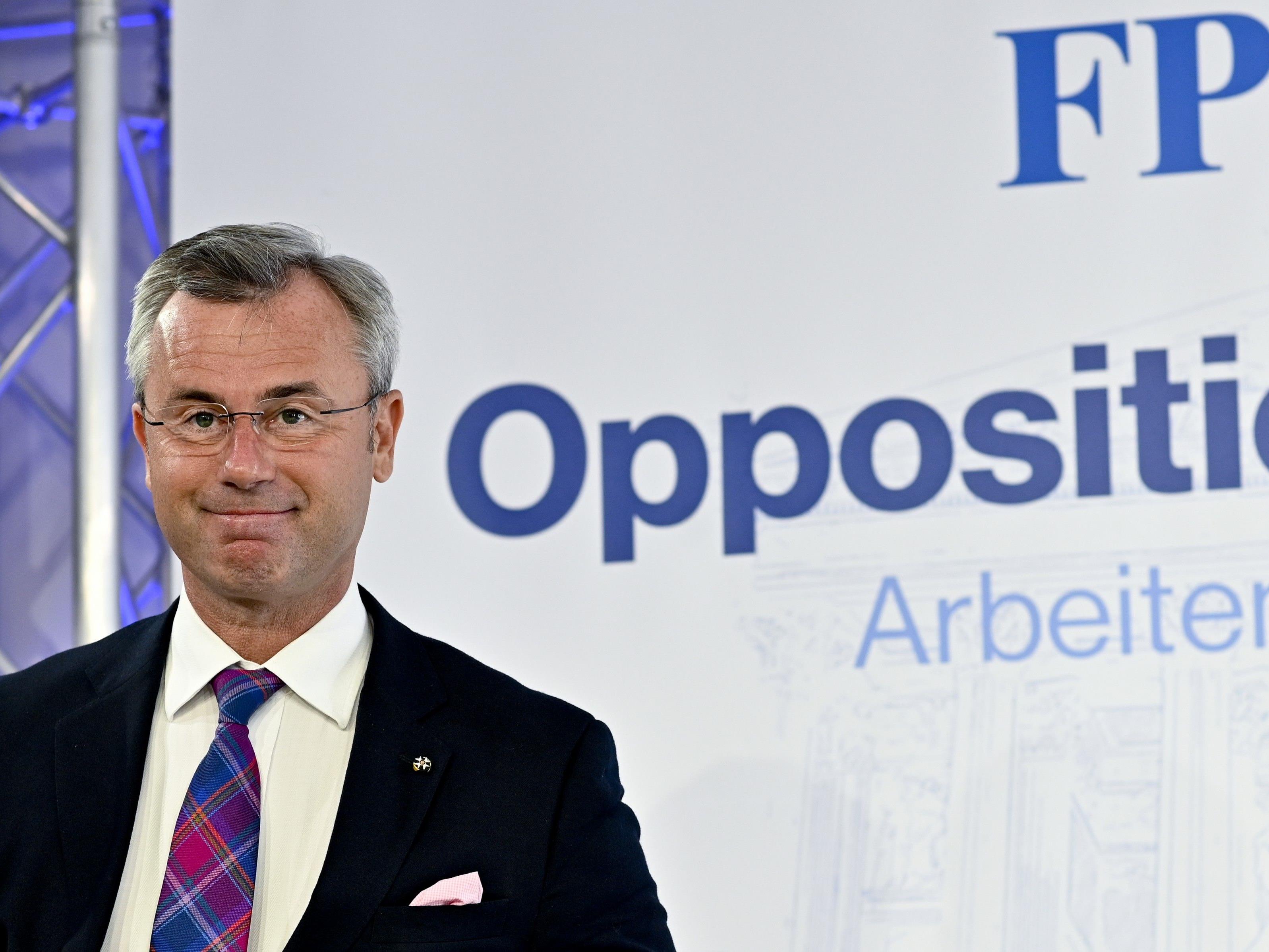 Die FPÖ fordert staatliche Unterstützung für die AUA.