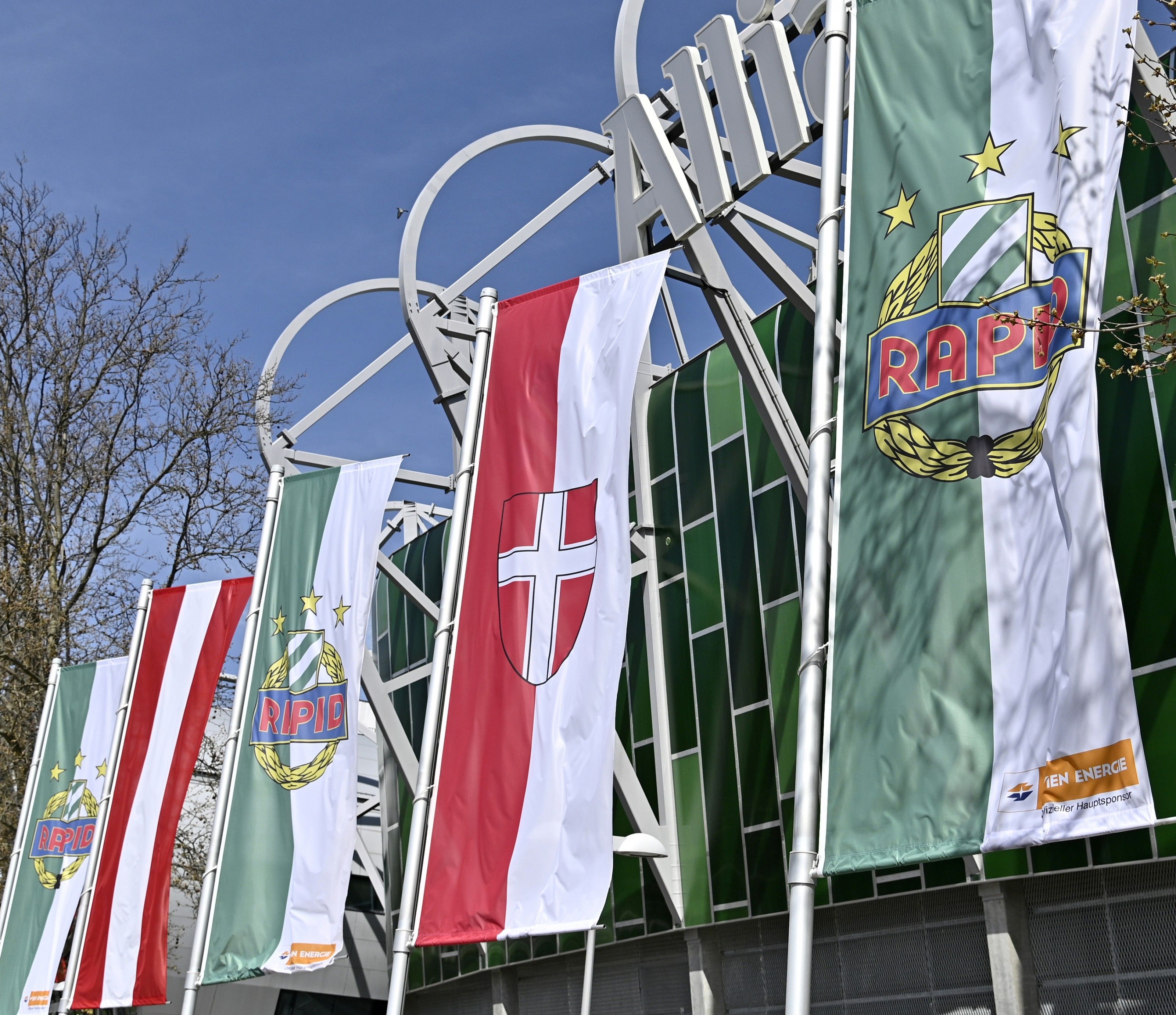 Rapid Wien ist von der Obergrenzen-Regelung am härtesten betroffen. Rapid Wien ist von der Obergrenzen-Regelung am härtesten betroffen.