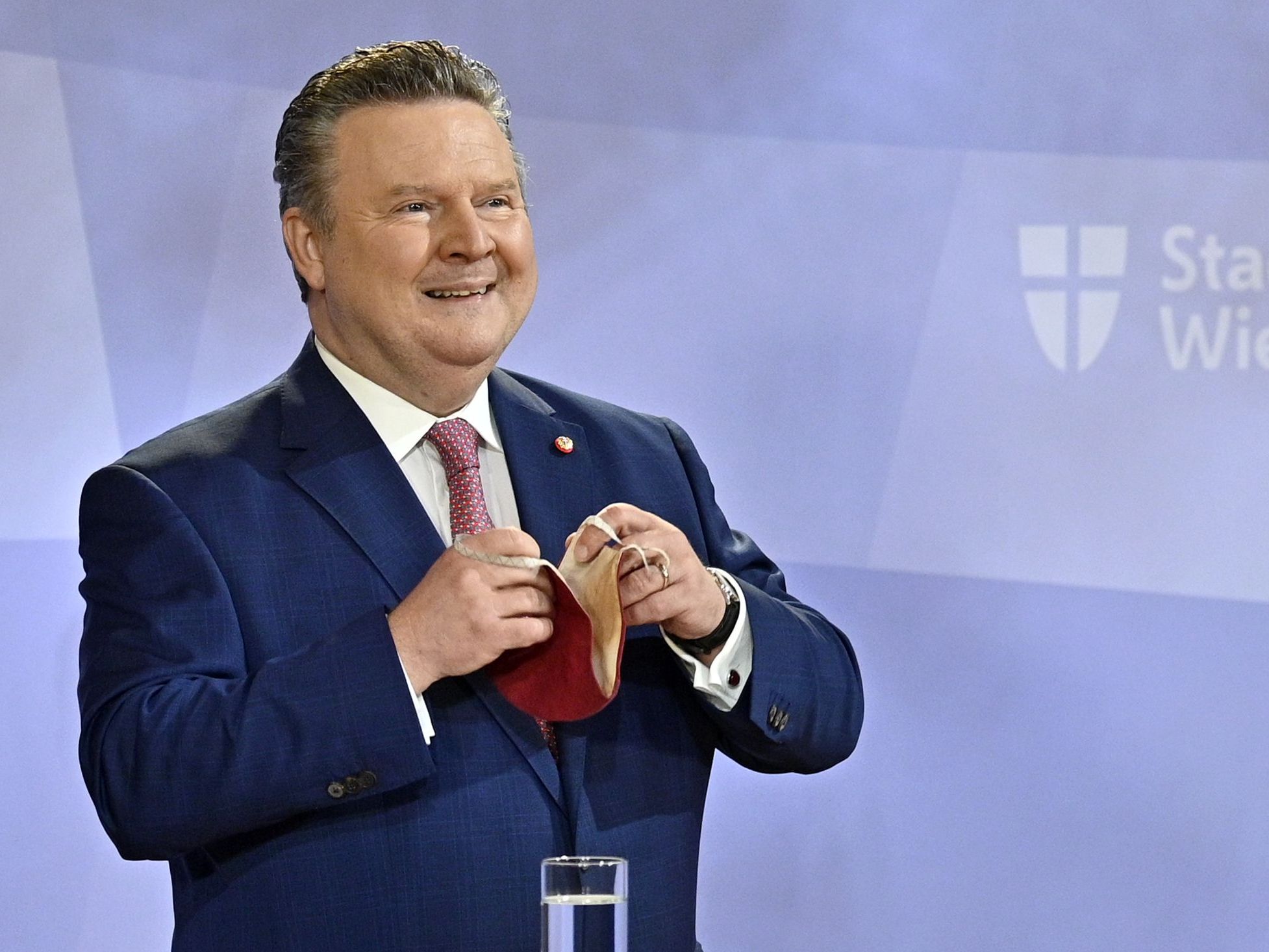 Bürgermeister Ludwig will zu Mittag die Entscheidung bekannt geben. Bürgermeister Ludwig will zu Mittag die Entscheidung bekannt geben.