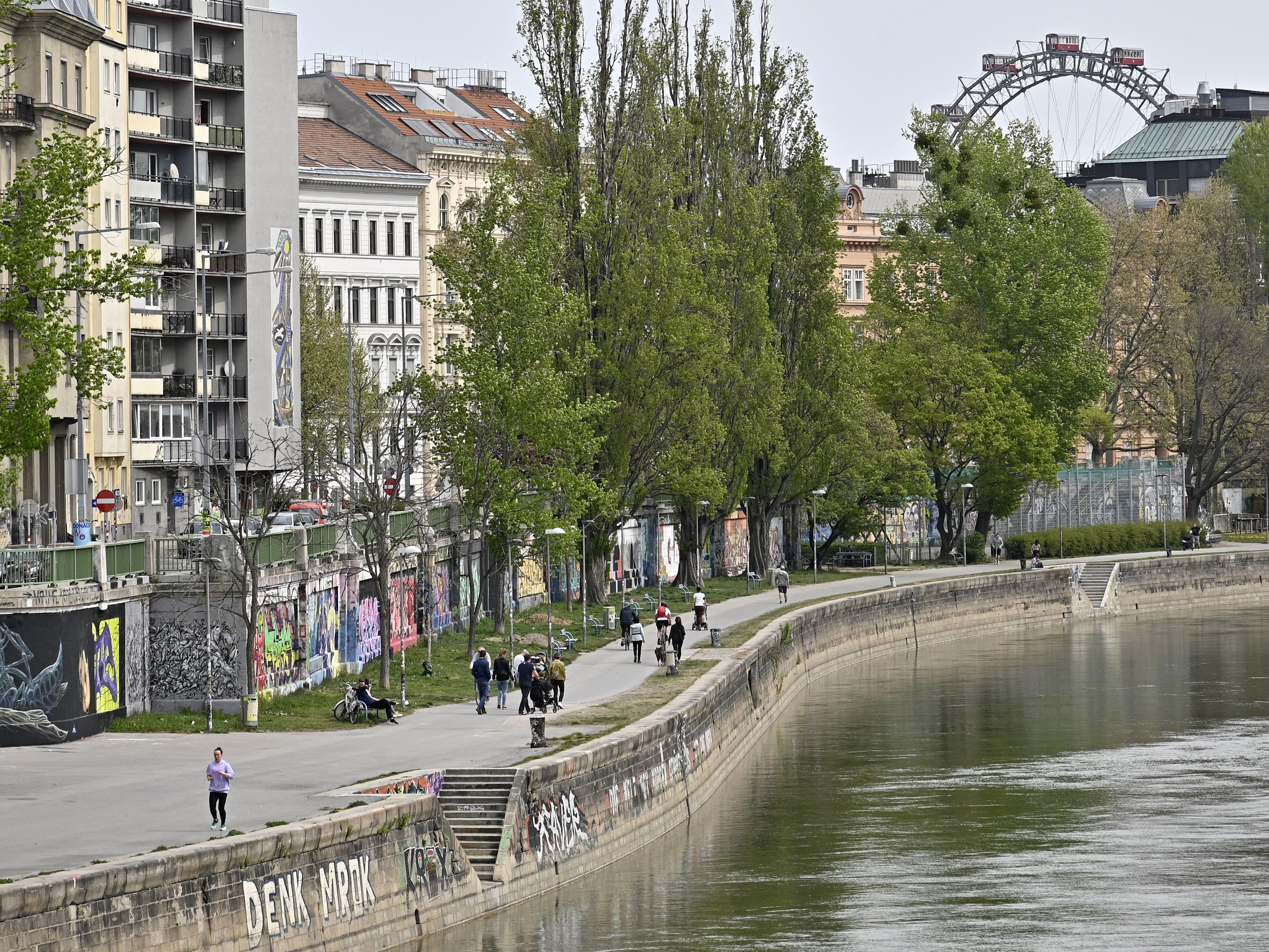 Der 31-Jährige fischte eine Granate aus dem Wiener Donaukanal.