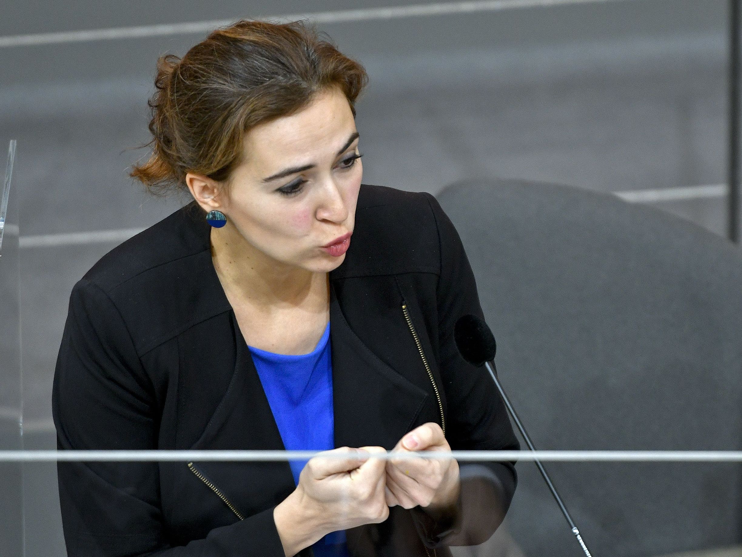 Justizministerin: Keine Präventivhaft, keine Fußfessel nach Verbüßung der Haftstrafe. Justizministerin: Keine Präventivhaft, keine Fußfessel nach Verbüßung der Haftstrafe.