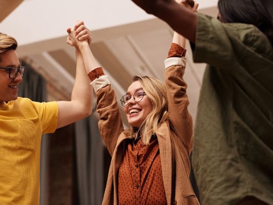 Verschiedene Unterstützungsmöglichkeiten für Projekte von und mit Jugendlichen werden am 8. April vorgestellt. Verschiedene Unterstützungsmöglichkeiten für Projekte von und mit Jugendlichen werden am 8. April vorgestellt.