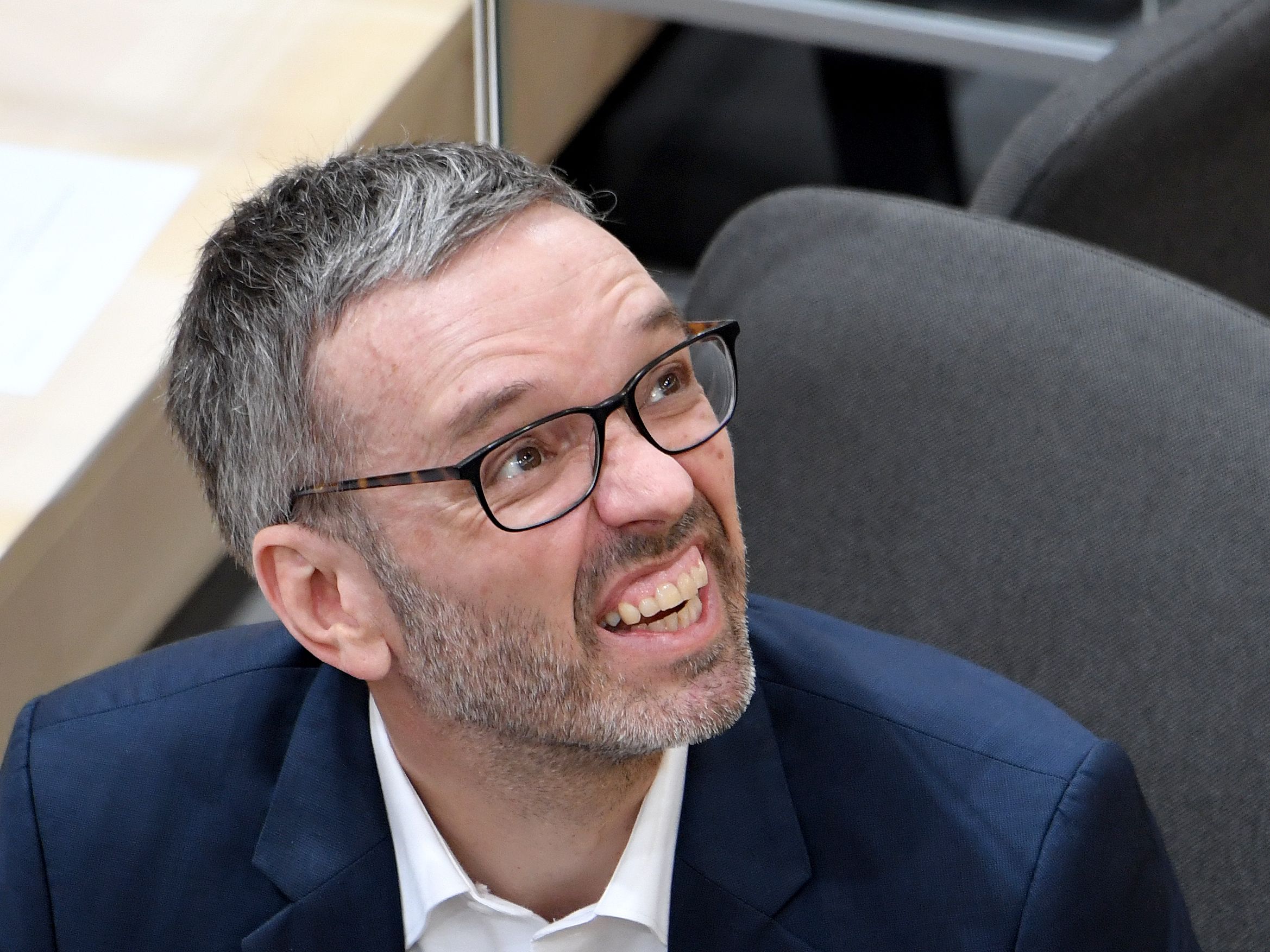 Nach der Teilnahme an einer Corona-Demo drohen Kickl Konsequenzen. Nach der Teilnahme an einer Corona-Demo drohen Kickl Konsequenzen.