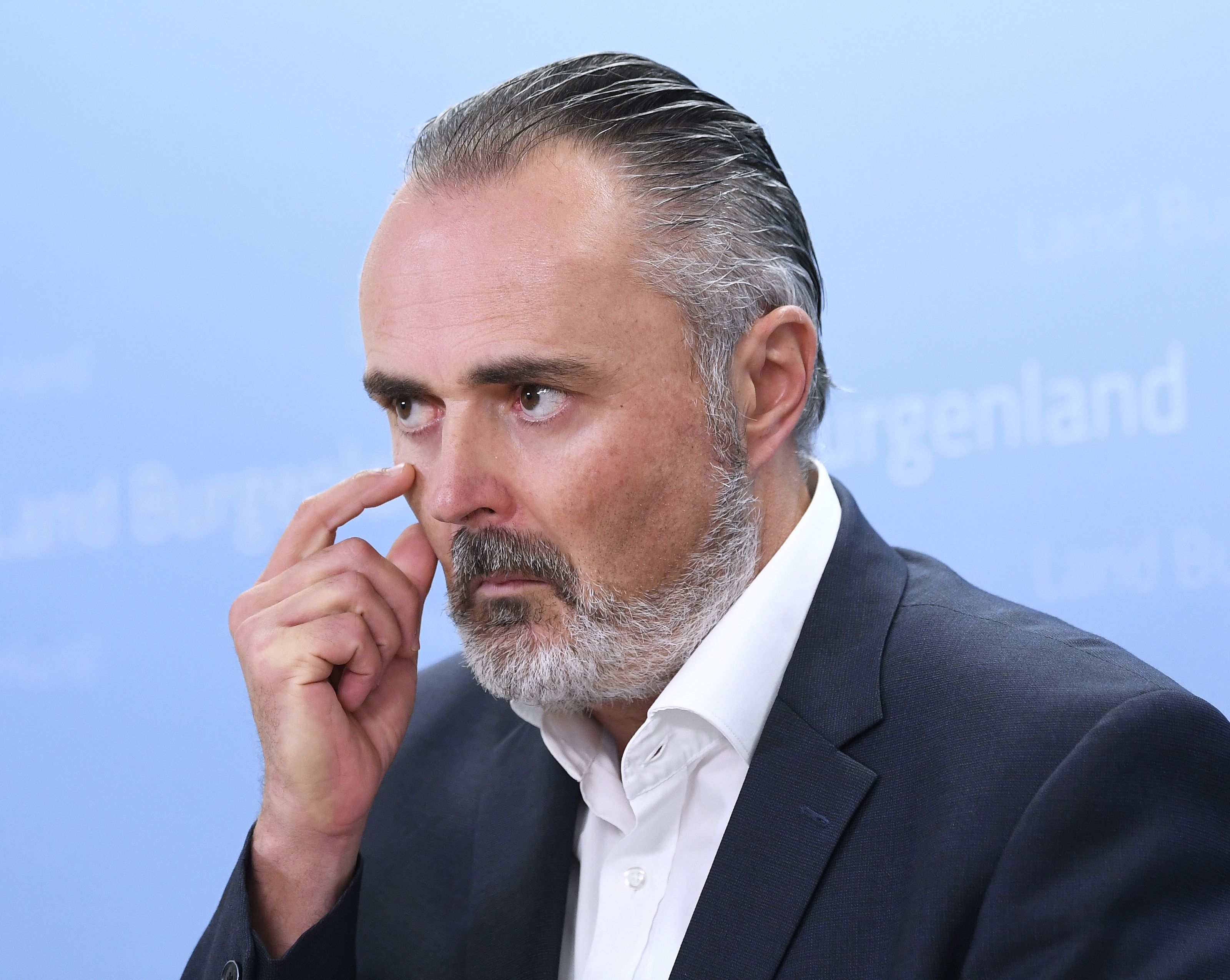 Landeshauptmann Hans Peter Doskozil ist nicht erfreut über die bundesweiten Corona-Verschärfungen. Landeshauptmann Hans Peter Doskozil ist nicht erfreut über die bundesweiten Corona-Verschärfungen.