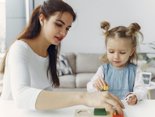 Bei der Online-Infostunde am 30. November 2021 gibt es alle Infos zu den Au-pair-Programmen von AIFS. Bei der Online-Infostunde am 30. November 2021 gibt es alle Infos zu den Au-pair-Programmen von AIFS.