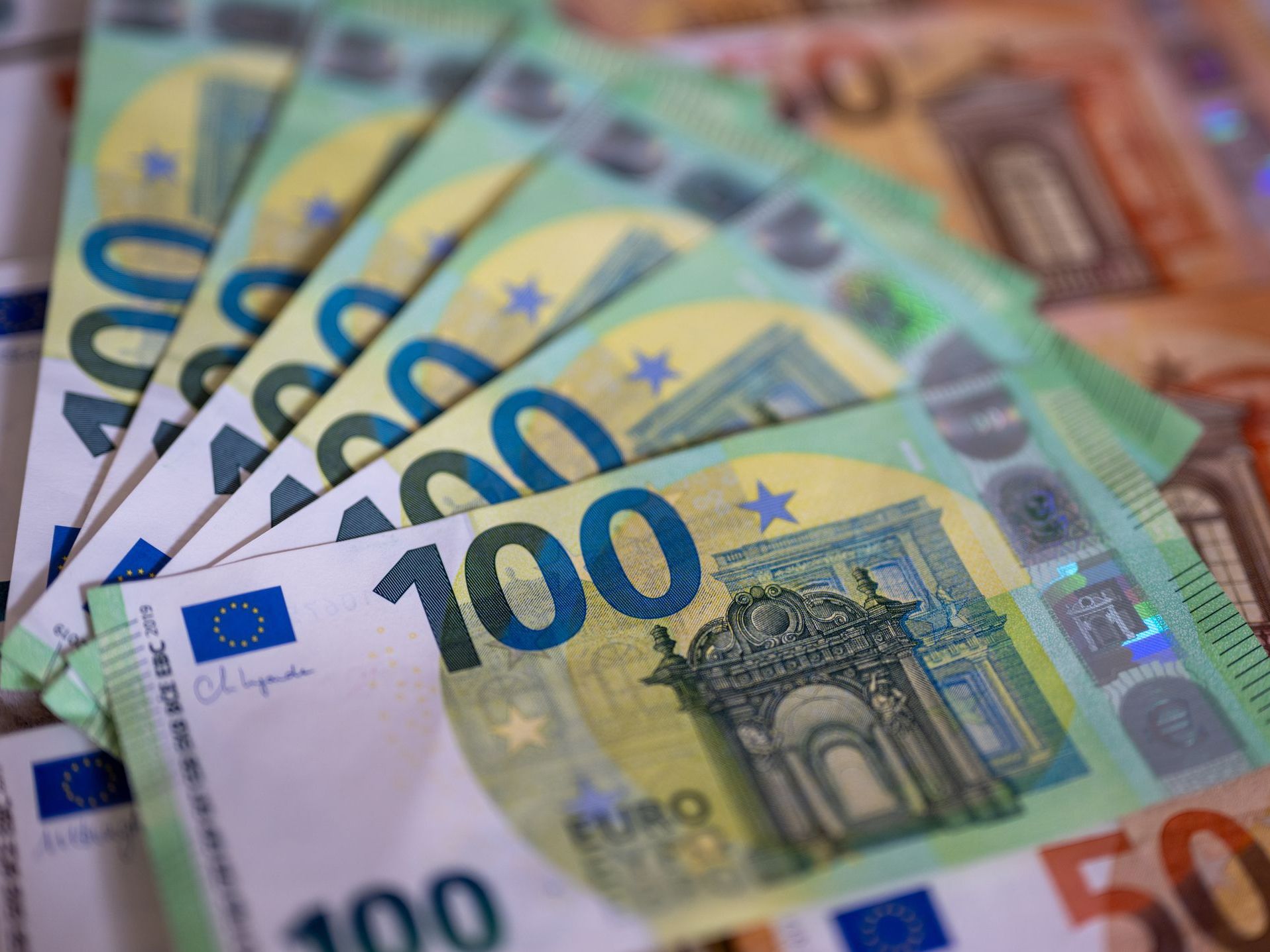 Österreich braucht laut Ratingagentur mehr Reformen für stabile Finanzen. Österreich braucht laut Ratingagentur mehr Reformen für stabile Finanzen.