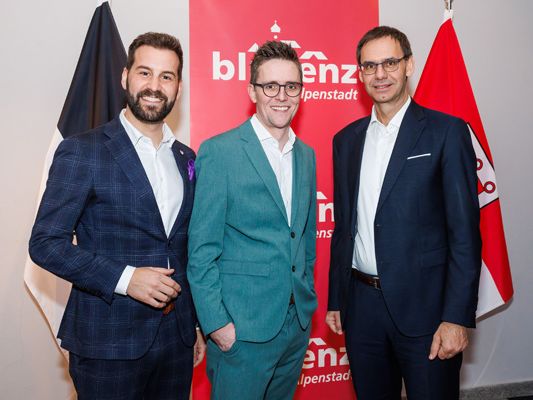 Bürgermeister Simon Tschann, Russmedia-Geschäftsführer Georg Burtscher und Landeshauptmann Markus Wallner beim Neujahrsempfang der Stadt Bludenz Bürgermeister Simon Tschann, Russmedia-Geschäftsführer Georg Burtscher und Landeshauptmann Markus Wallner beim Neujahrsempfang der Stadt Bludenz