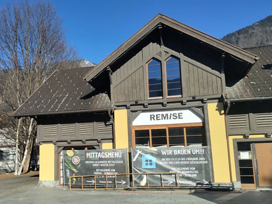 Das Remise-Café wird nicht nur optisch, sondern auch technisch auf den neuesten Stand gebracht. Das Remise-Café wird nicht nur optisch, sondern auch technisch auf den neuesten Stand gebracht.