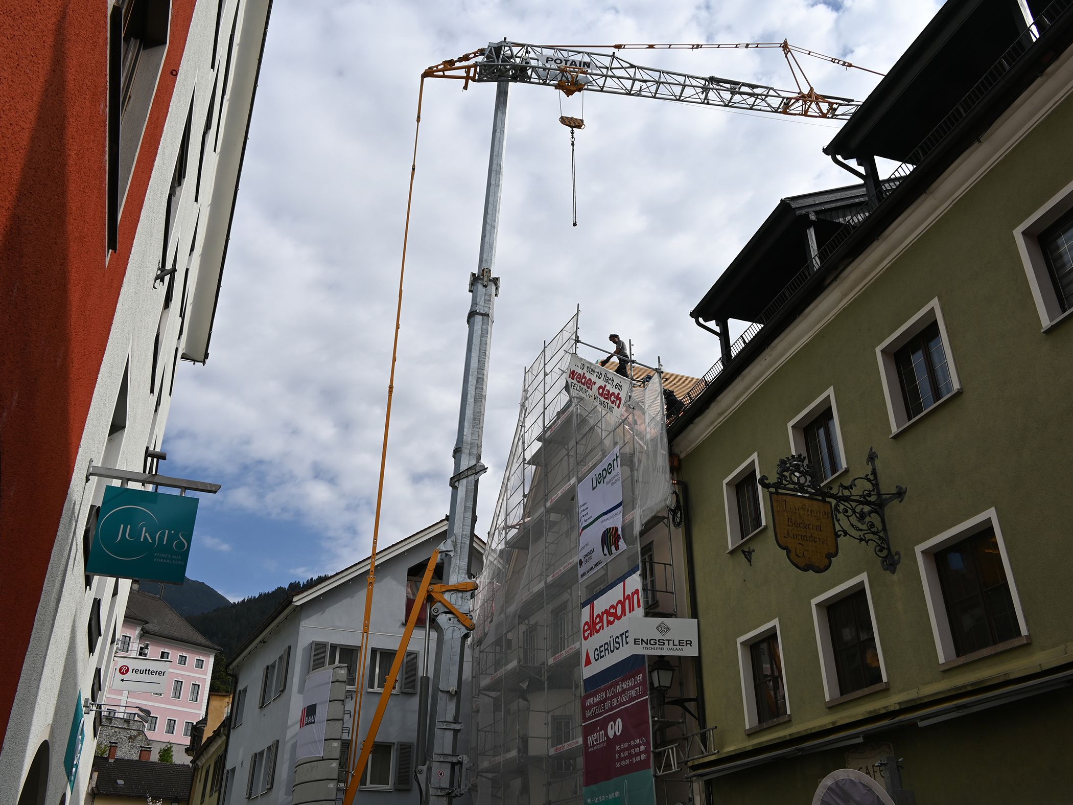 Die Sanierungsarbeiten bei der alten Musikschule in der Rathausgasse laufen auf Hochtouren. Die Sanierungsarbeiten bei der alten Musikschule in der Rathausgasse laufen auf Hochtouren.