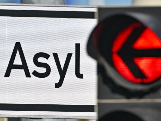 Asylzahlen gehen weiter zurück Asylzahlen gehen weiter zurück