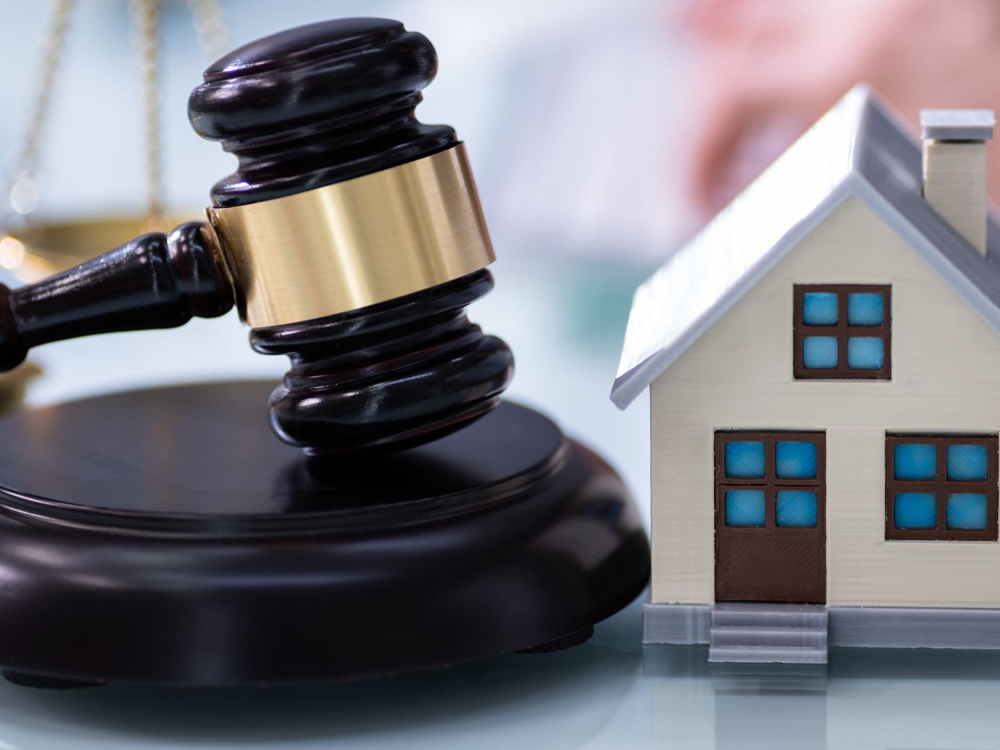 Auch die Besitzer vom Immobilien haben Rechte und Pflichten. Auch die Besitzer vom Immobilien haben Rechte und Pflichten.