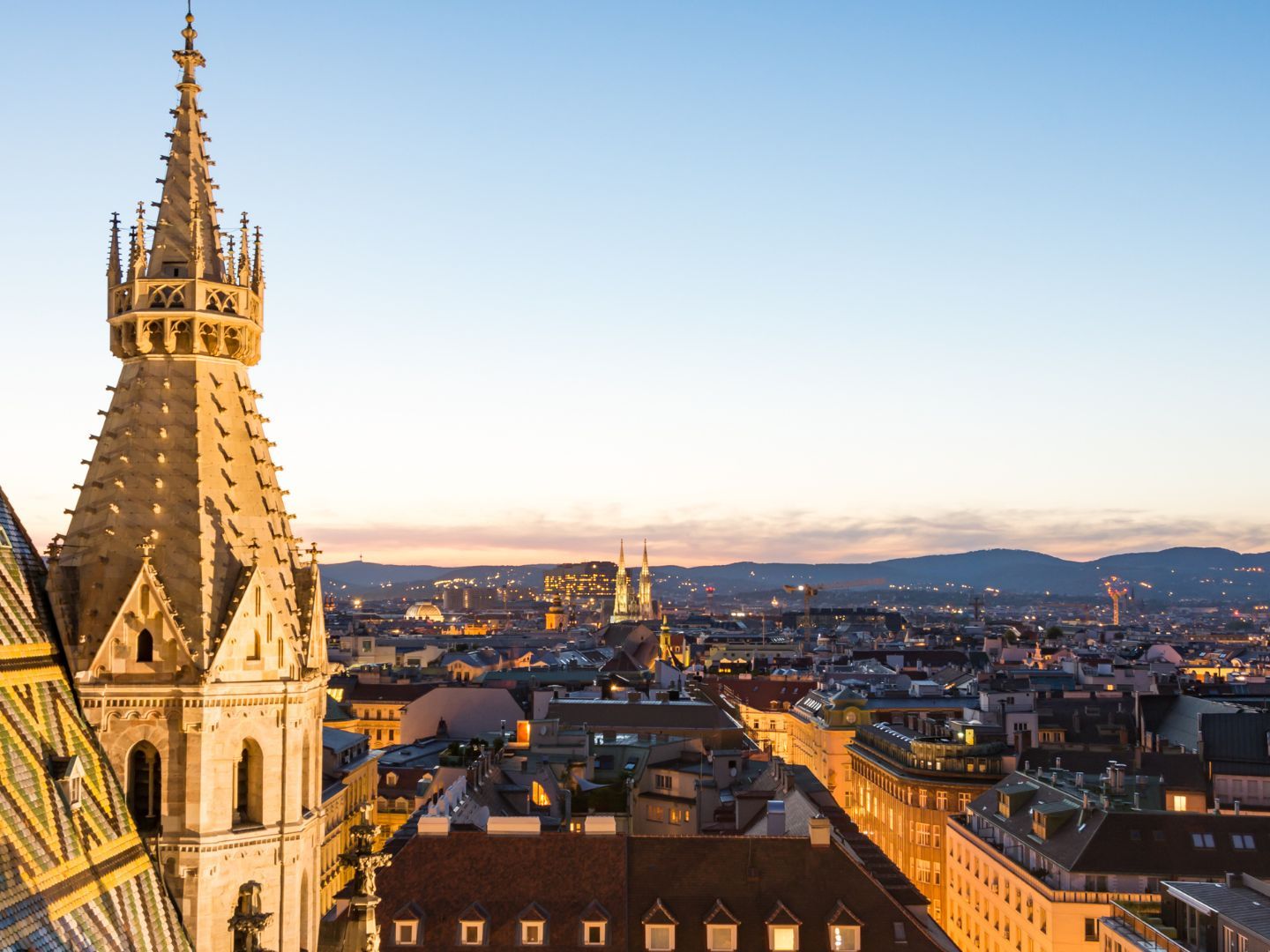 Ein Ranking zeigt, in welchem Wiener Bezirk 2024 wie viele Immobilien verkauft wurden. Ein Ranking zeigt, in welchem Wiener Bezirk 2024 wie viele Immobilien verkauft wurden.