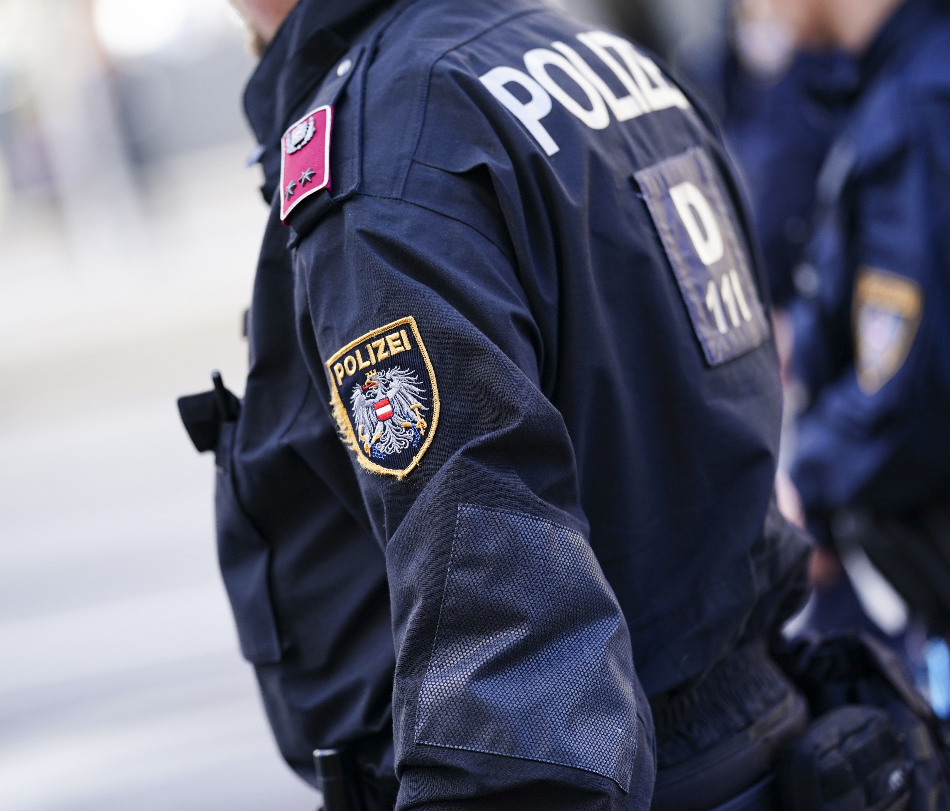 Der Frau ist dadurch ein Schaden von rund 245.000 Euro entstanden. Der Frau ist dadurch ein Schaden von rund 245.000 Euro entstanden.