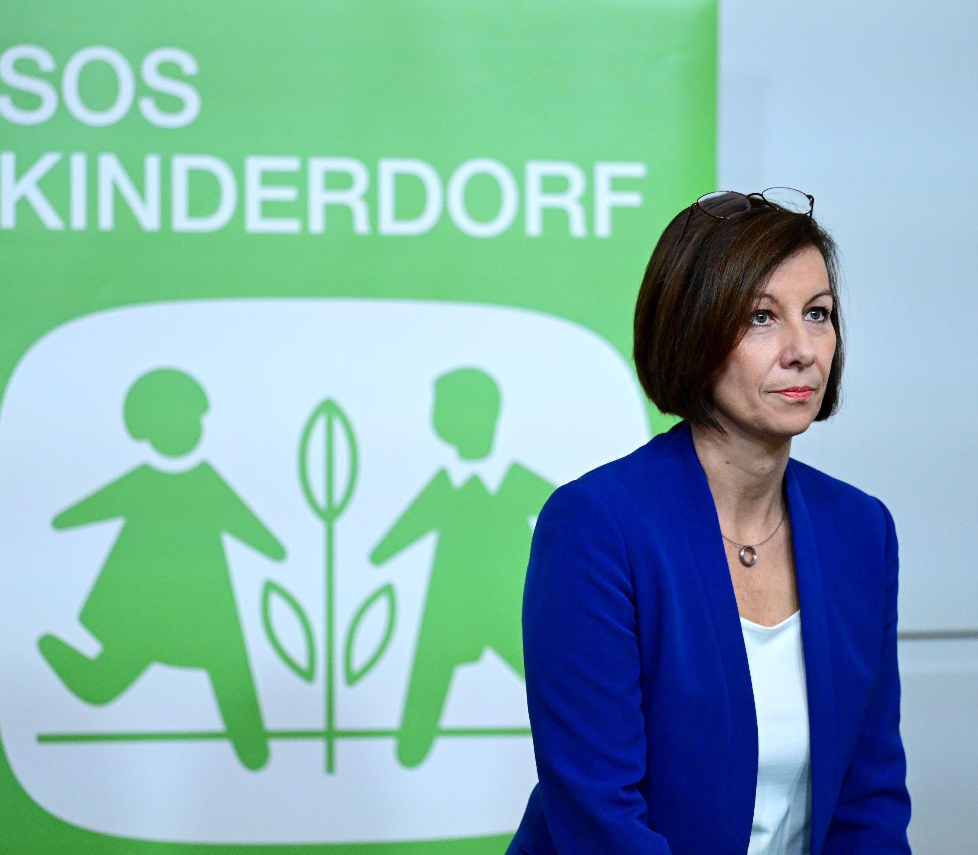 Geschäftsführerin Anne Schlack verwies auf die Anlaufstellen für Betroffene. Geschäftsführerin Anne Schlack verwies auf die Anlaufstellen für Betroffene.