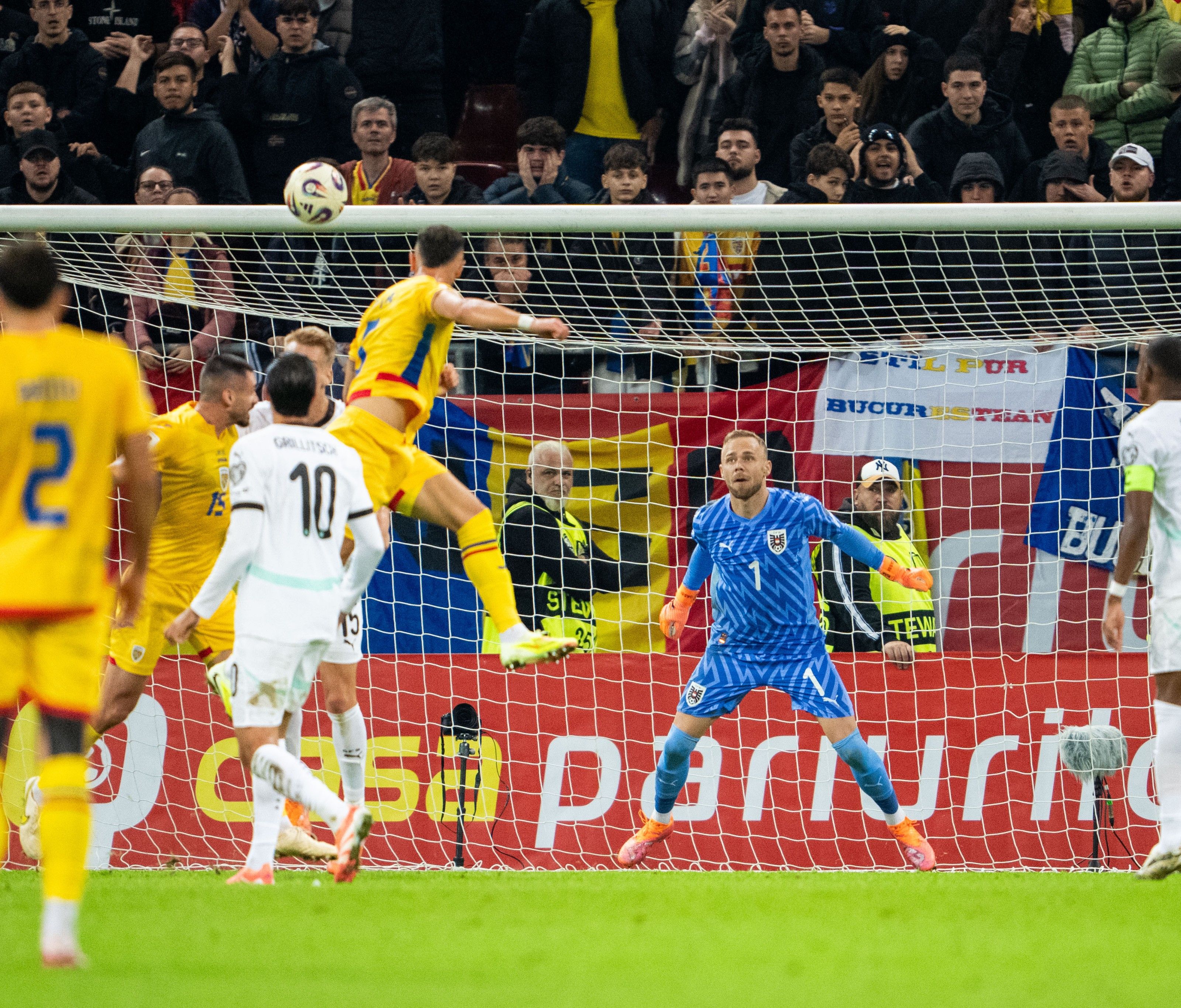 Österreichs Nationalteam verlor in Bukarest gegen Rumänien mit 0:1. Österreichs Nationalteam verlor in Bukarest gegen Rumänien mit 0:1.