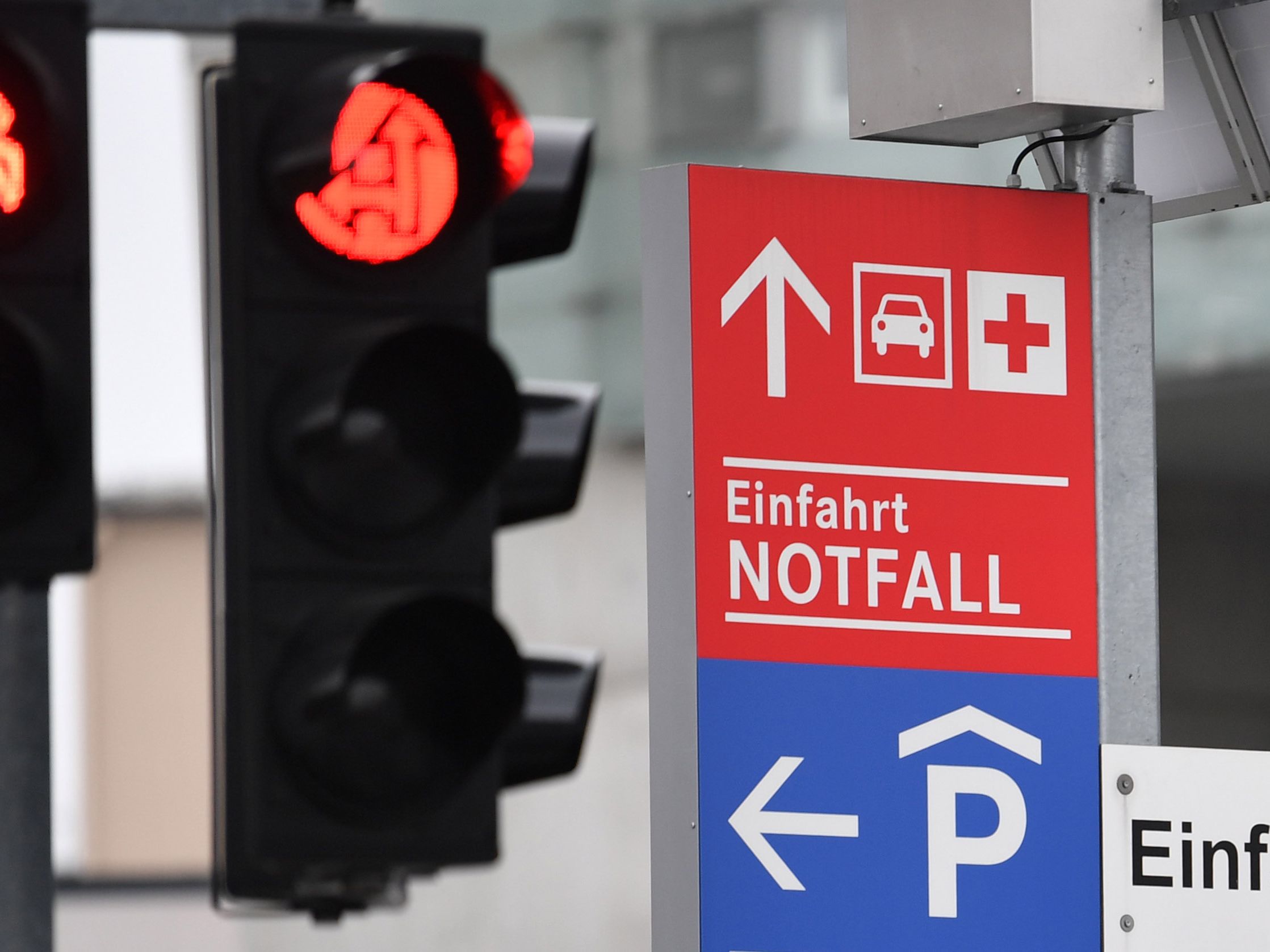 Fehlende Ressourcen sollen in Salzburg einem Patienten das Leben gekostet haben. Fehlende Ressourcen sollen in Salzburg einem Patienten das Leben gekostet haben.