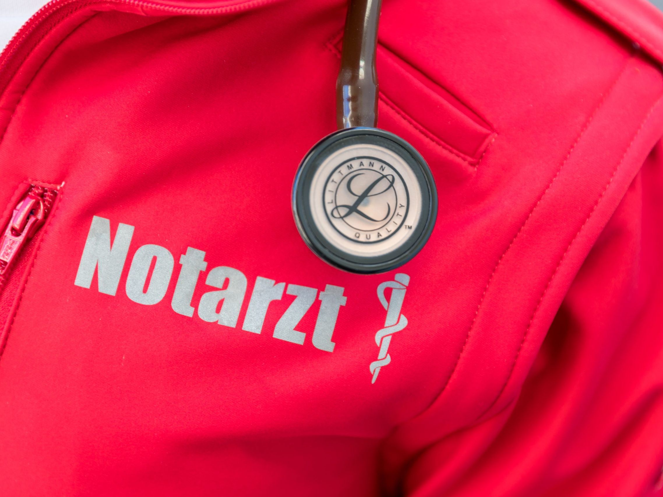 Die Fußgängerin wurde bei dem Unfall schwer verletzt. Die Fußgängerin wurde bei dem Unfall schwer verletzt.